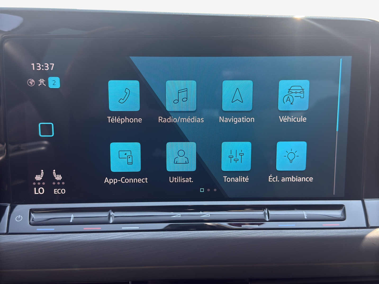 VW Golf 1.4 TSI PHEV Style-image-16