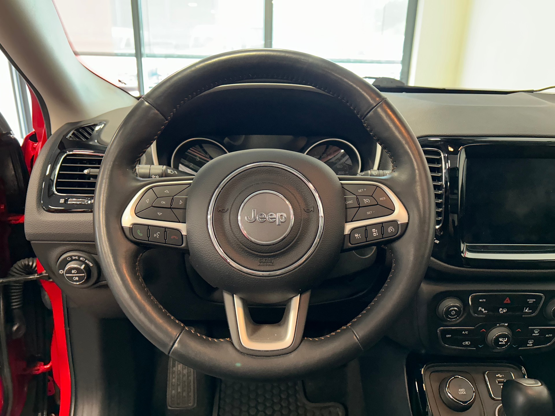 JEEP Compass 1.4 Turbo Limited AWD 9ATX-image-13