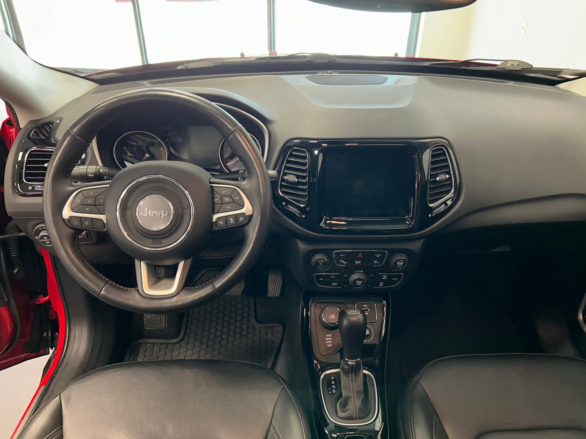 JEEP Compass 1.4 Turbo Limited AWD 9ATX-image-12
