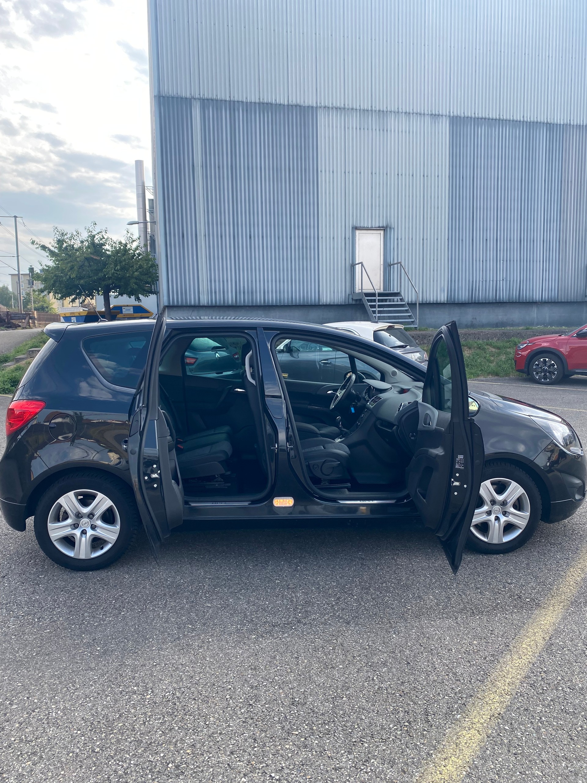 OPEL Meriva 1.4 Turbo Cosmo-image-9