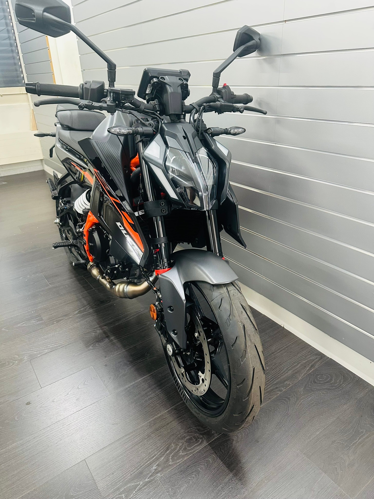KTM 390 Duke-image-5