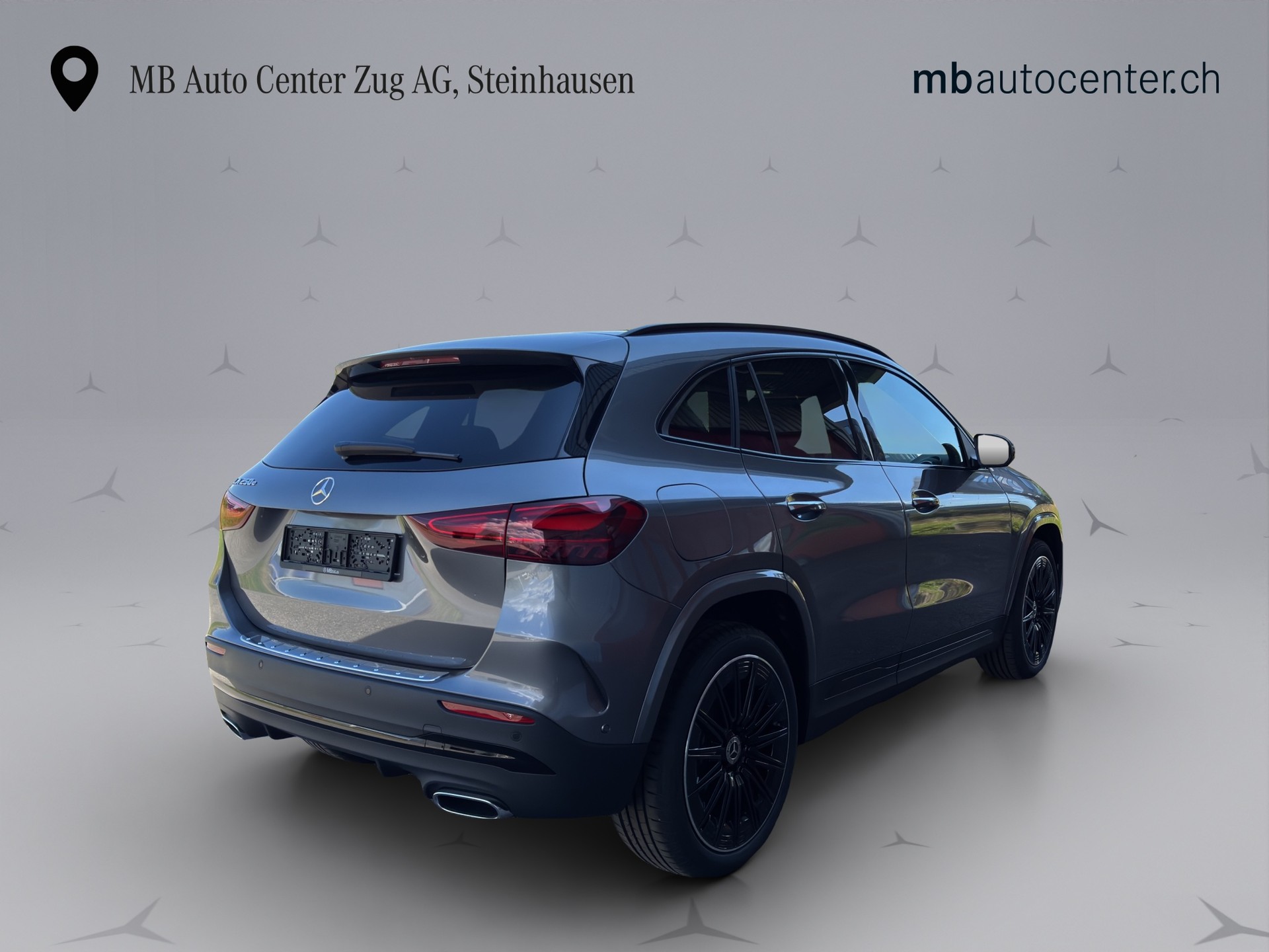 MERCEDES-BENZ GLA 250 e EQ Star AMG Line-image-4