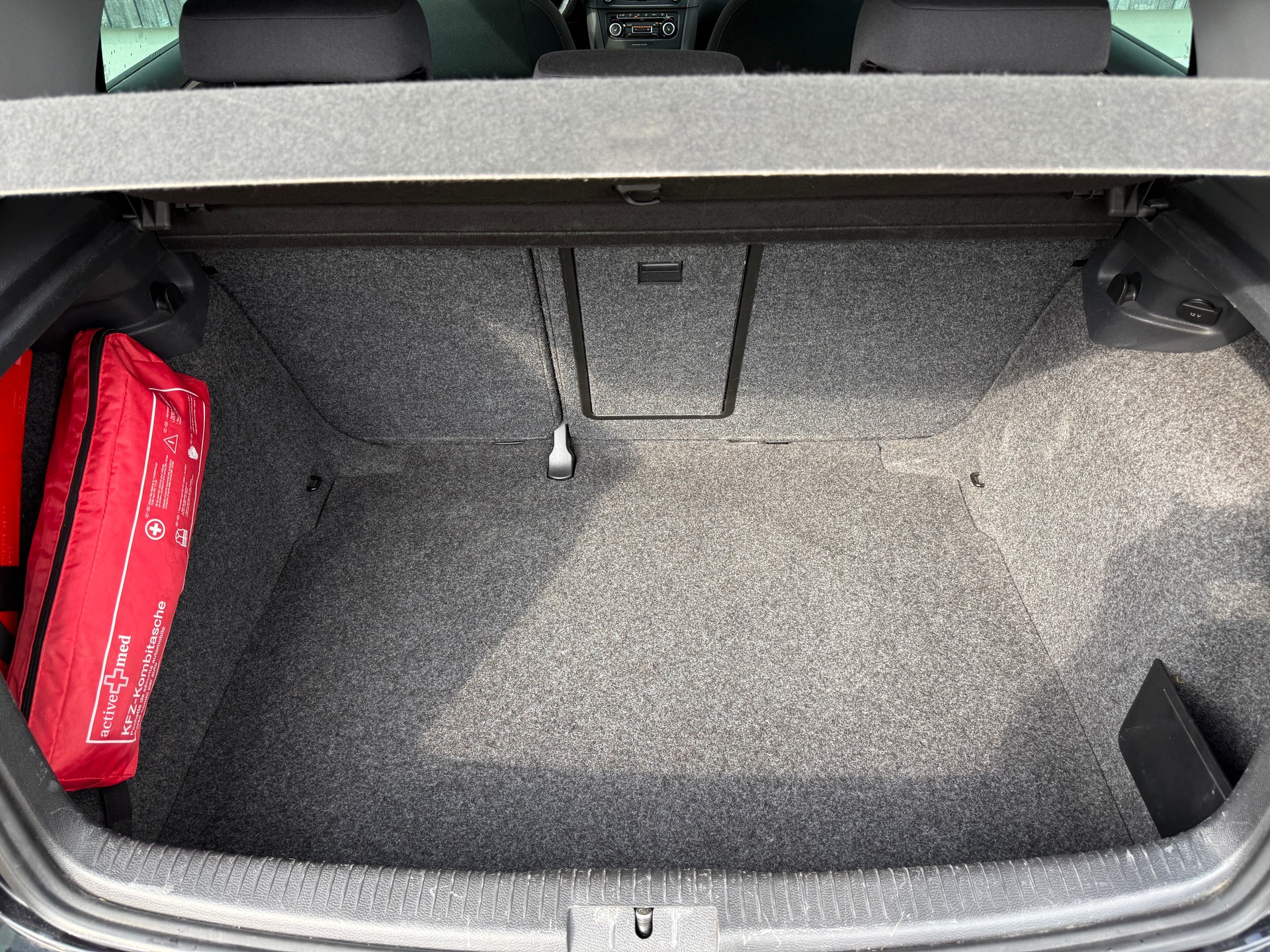 VW Golf 1.2 TSI BlueMotion Technology Team DSG-image-12