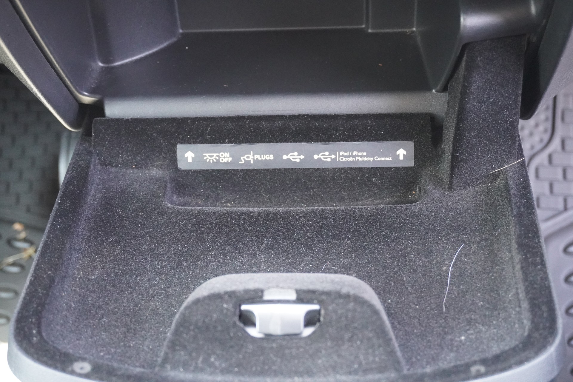 CITROEN C4 Picasso 1.2 Pure Tech Exclusive-image-16
