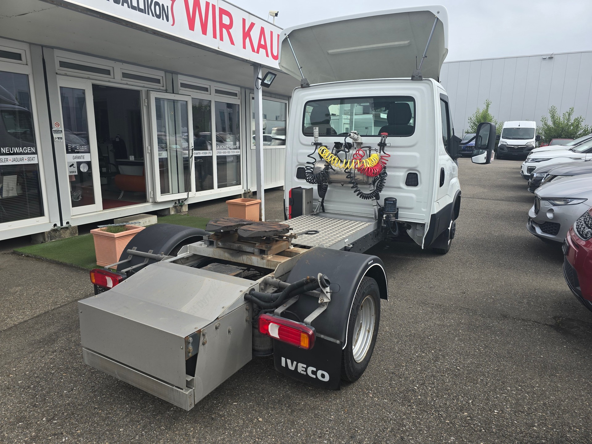 IVECO 50 C 18H A8 D Hi-Matic Sattelschlepper-image-4