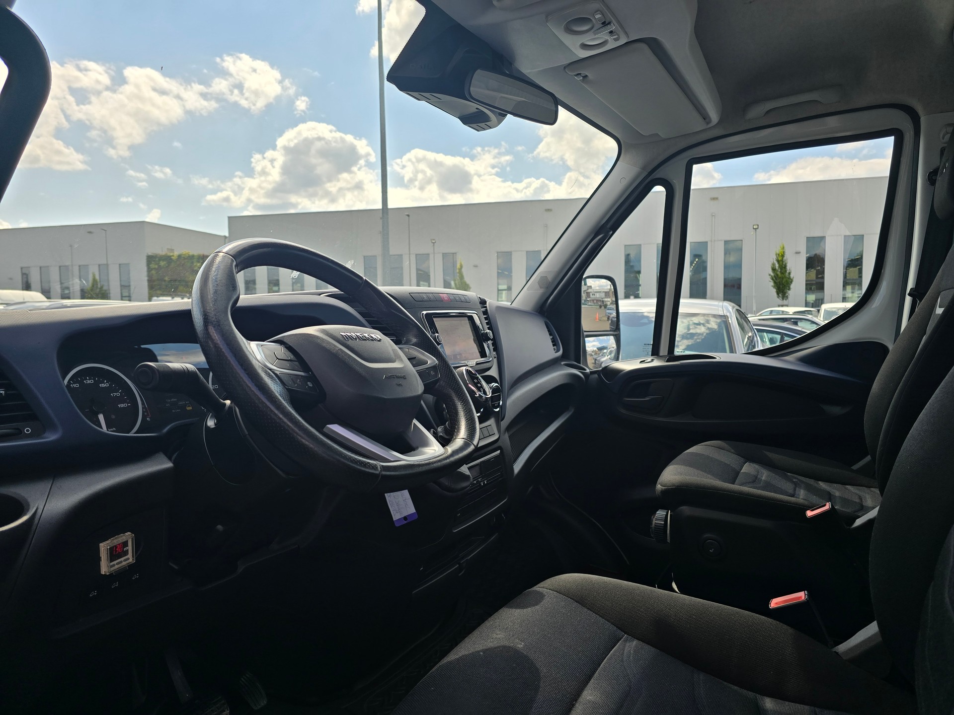 IVECO 50 C 18H A8 D Hi-Matic Sattelschlepper-image-8