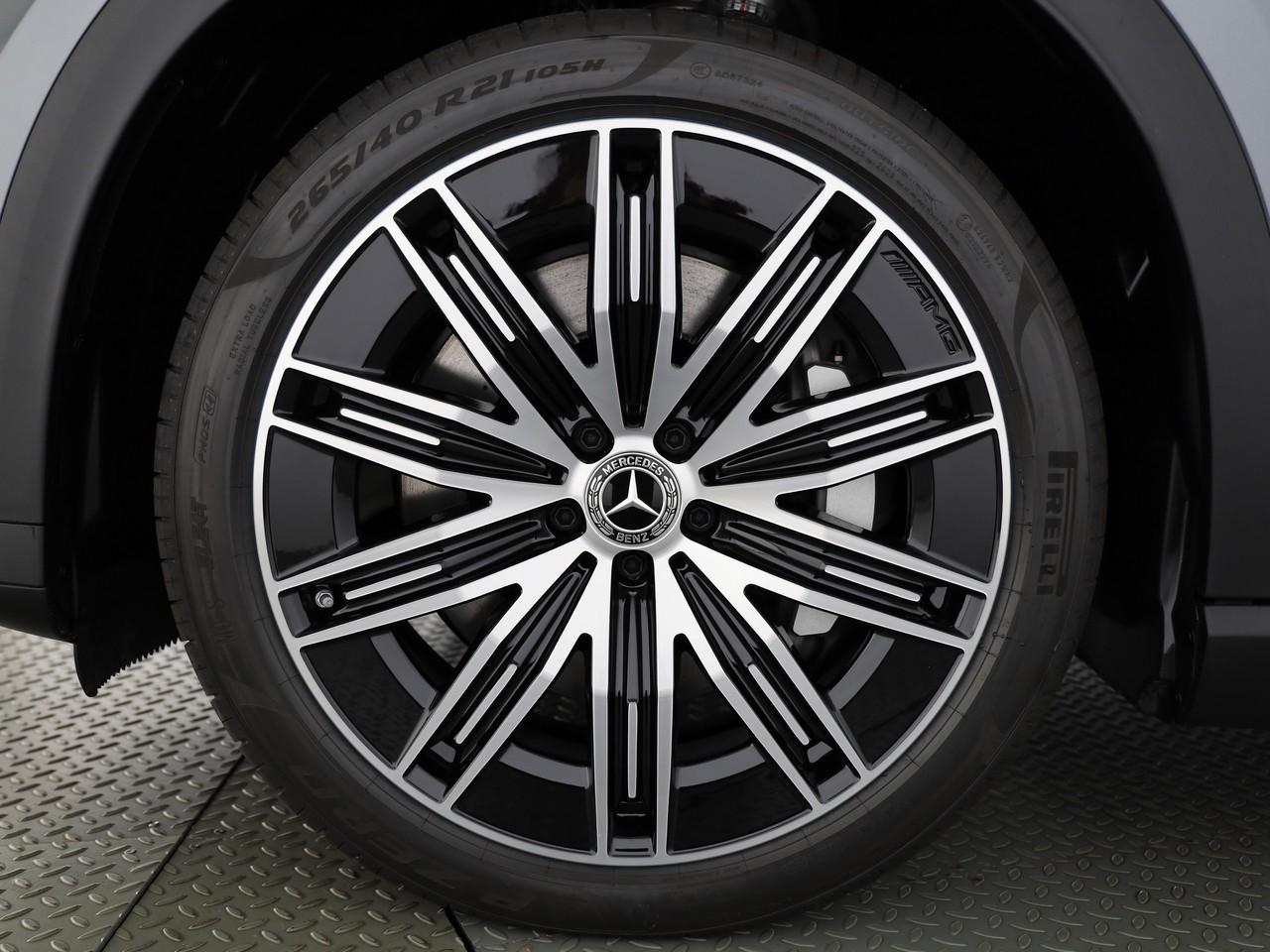 MERCEDES-BENZ EQE SUV 350 4 Matic Executive Edition-image-6