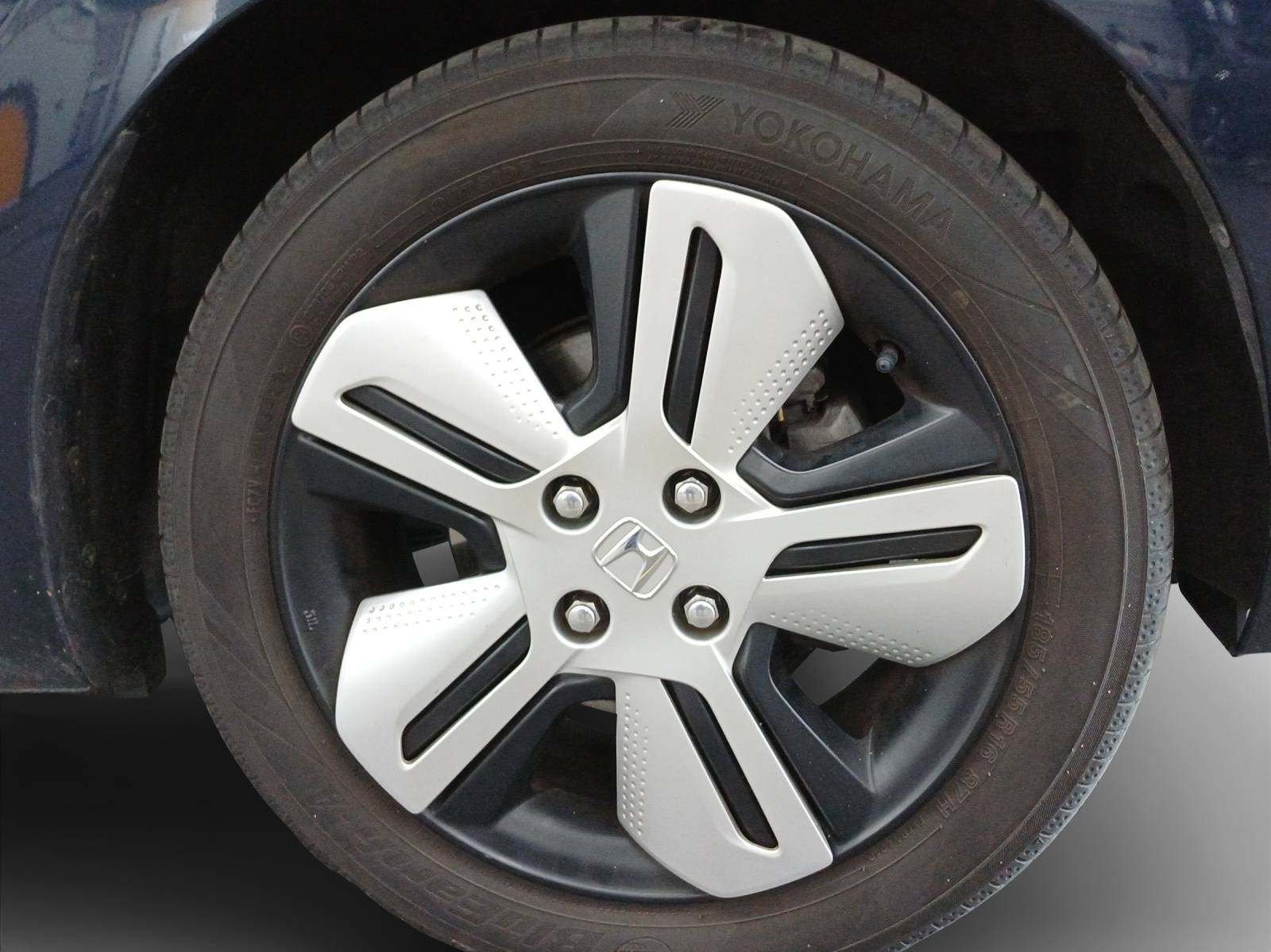 HONDA Jazz 1.5i-MMD Elegance E-CVT-image-14