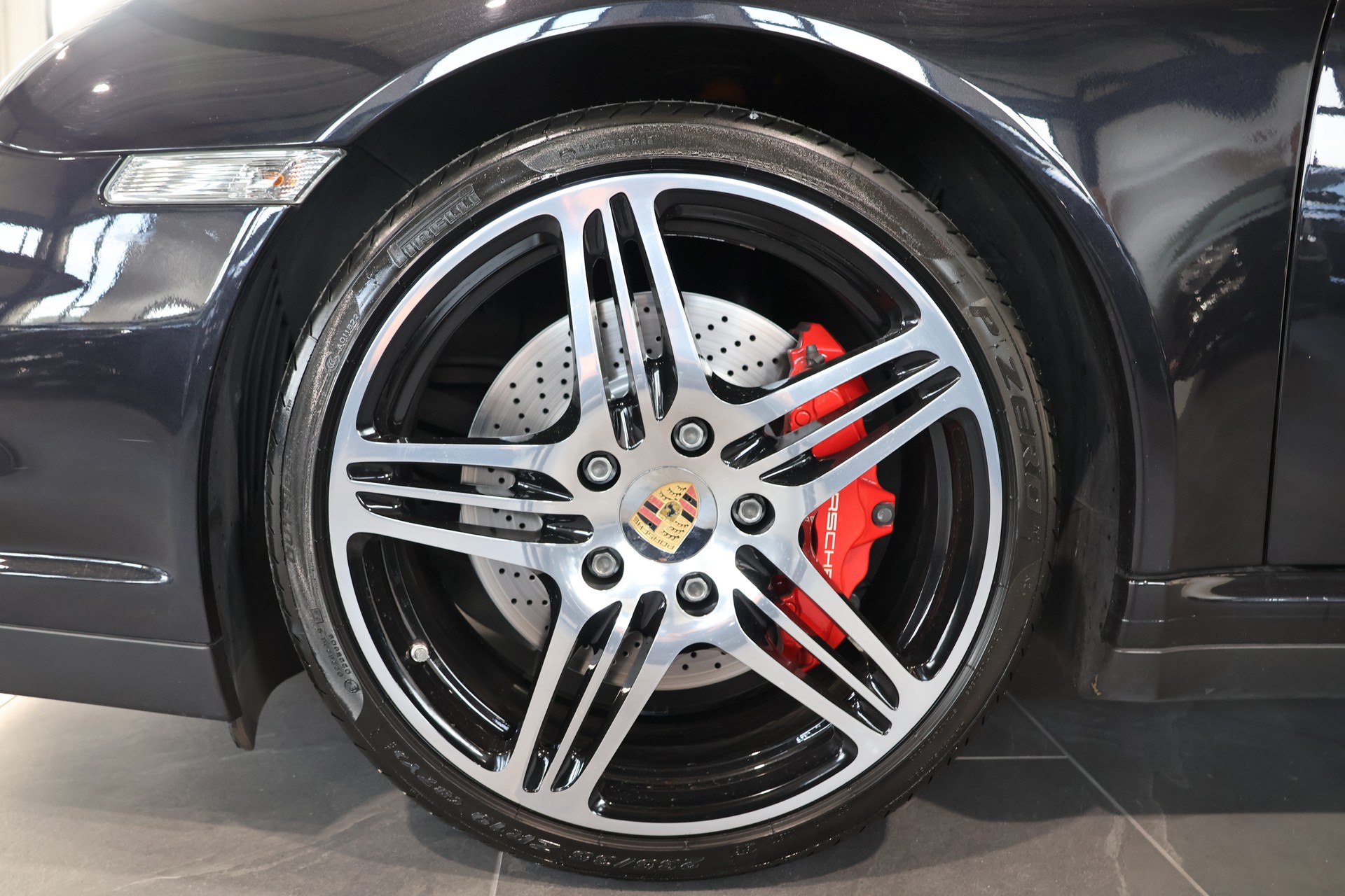 PORSCHE 911 Cabrio Turbo Tiptronic-image-5