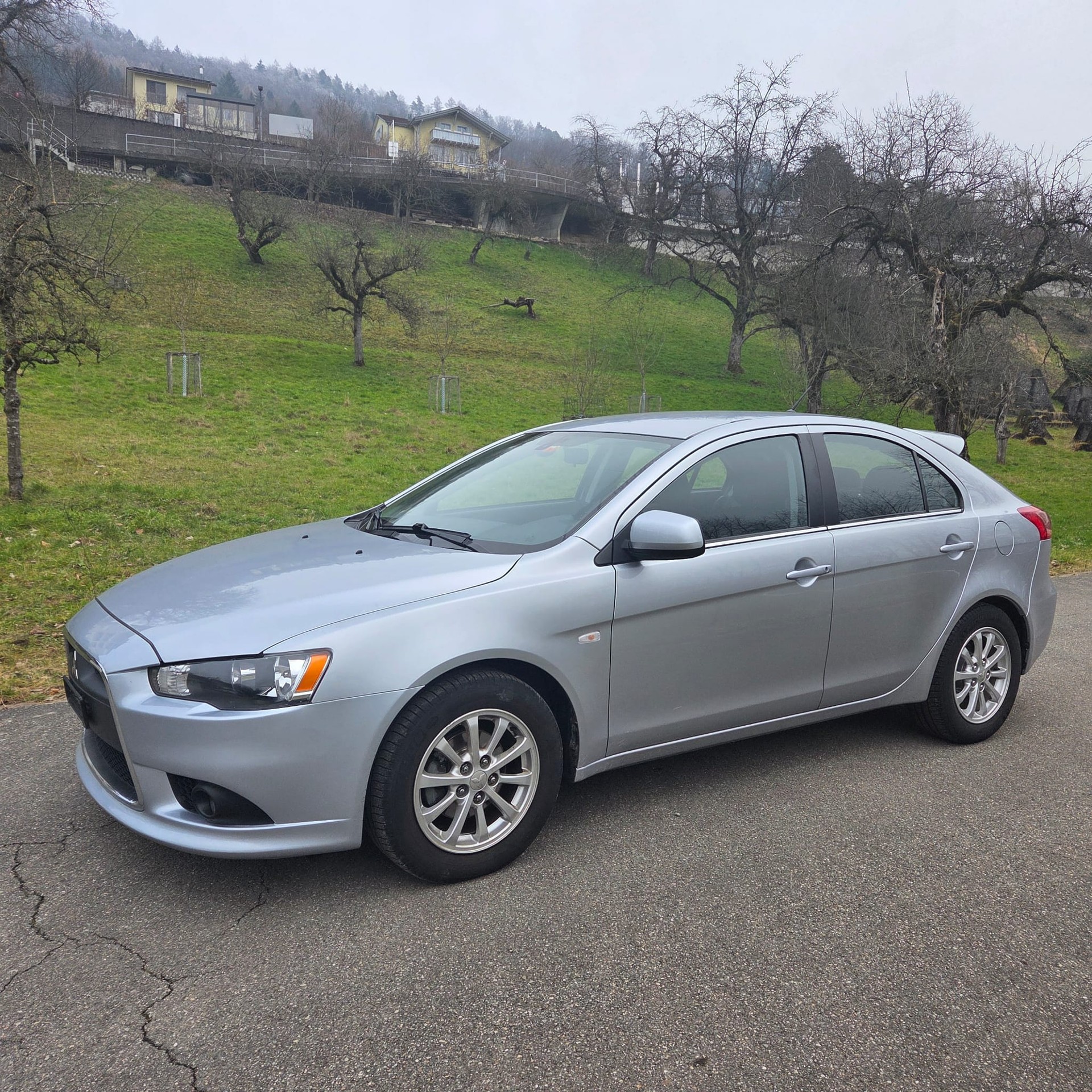 MITSUBISHI Lancer Sportback 1.8 Diamond CVT-image-0