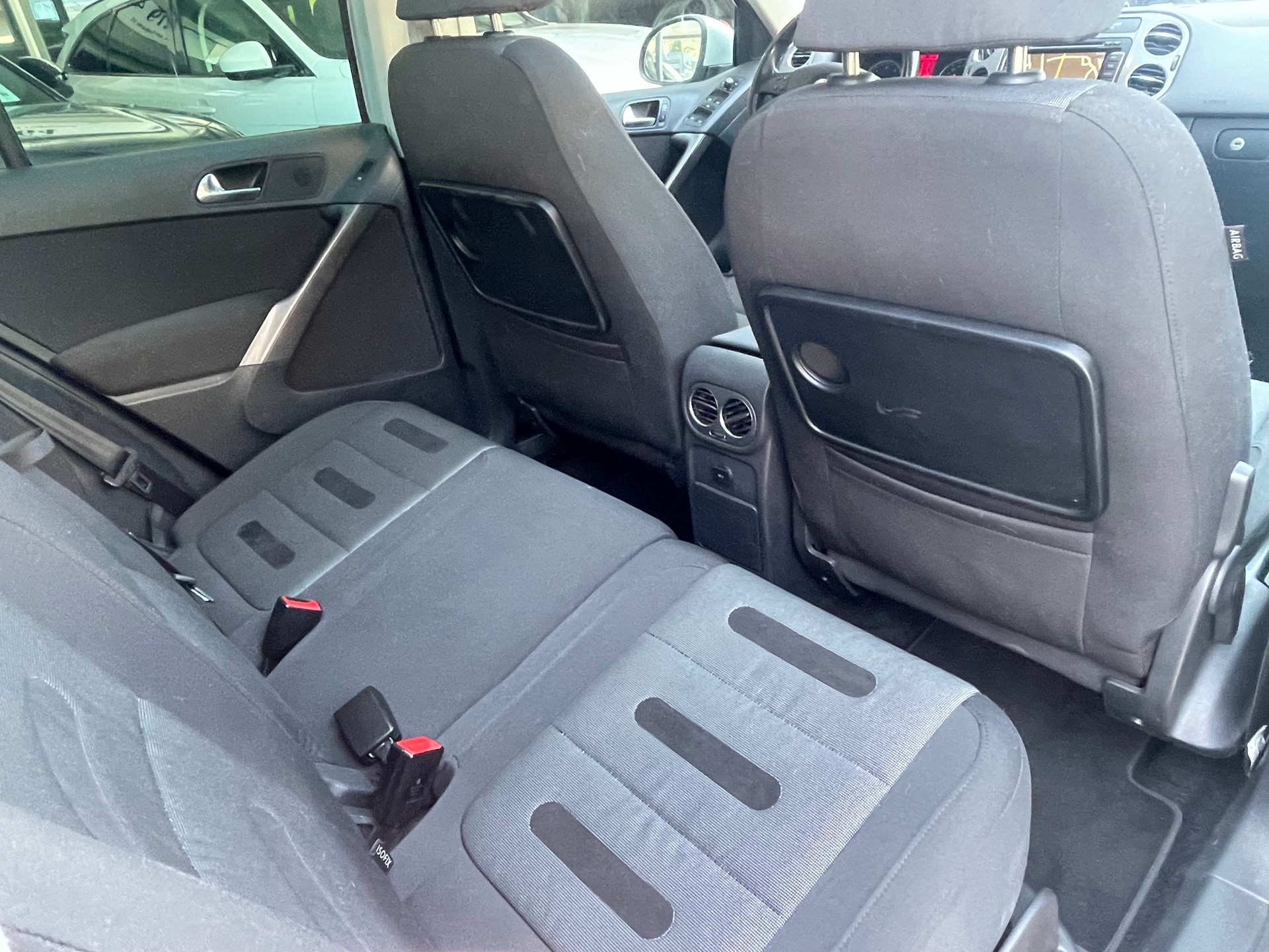 VW Tiguan 2.0 TSI Sport&Style Tiptronic-image-12