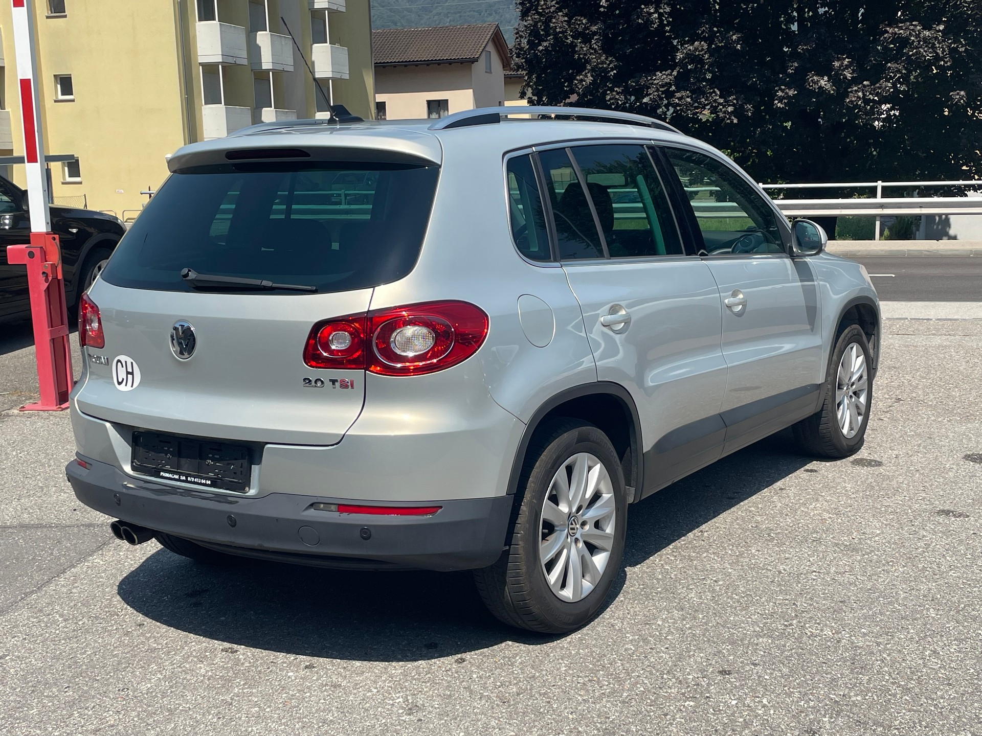 VW Tiguan 2.0 TSI Sport&Style Tiptronic-image-10