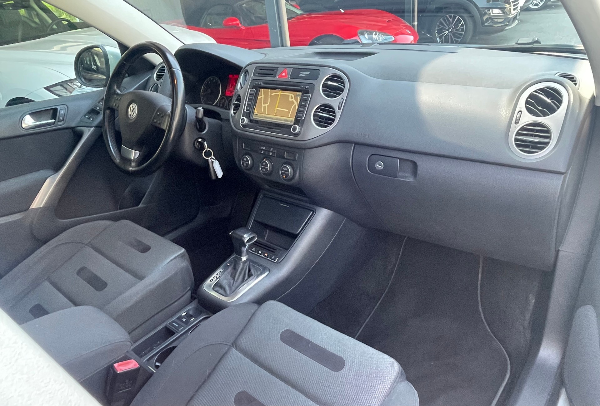 VW Tiguan 2.0 TSI Sport&Style Tiptronic-image-13