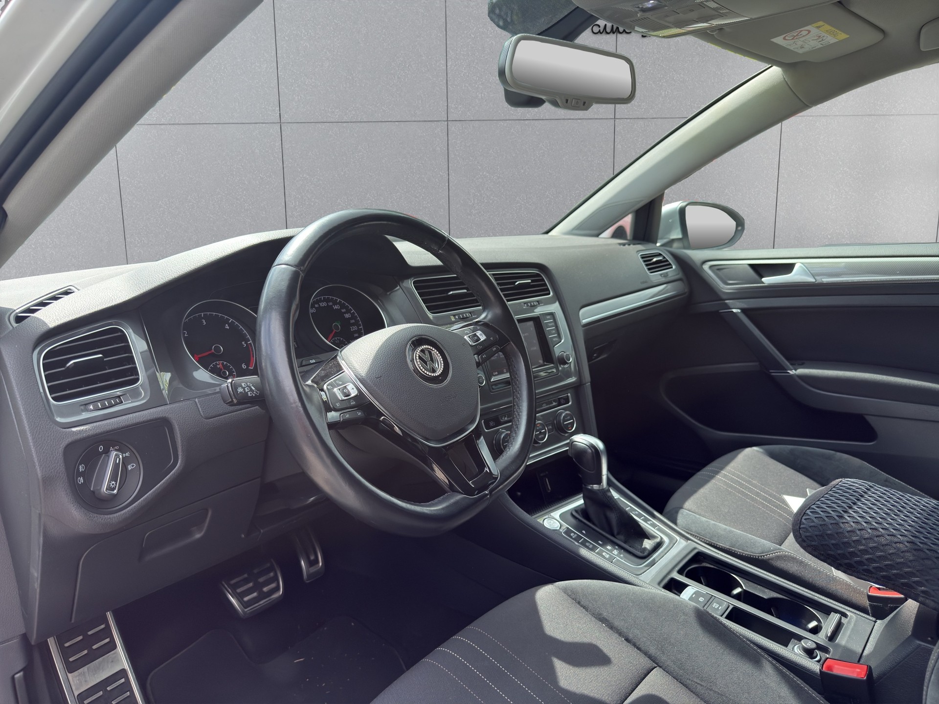 VW Golf 2.0 TDI Alltrack 4Motion DSG-image-9