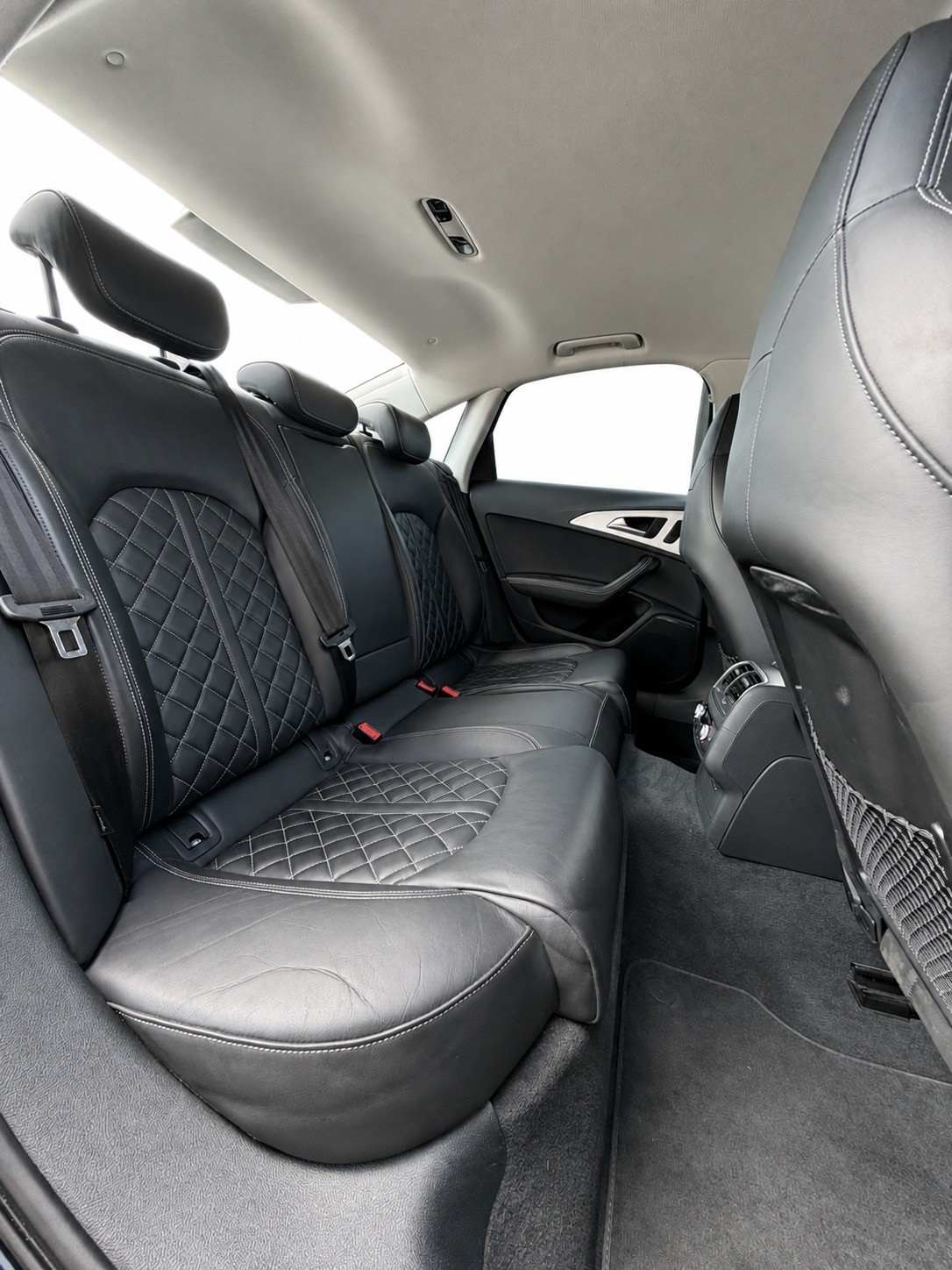 AUDI S6 Limousine 4.0 TFSI V8 quattro S-tronic-image-14
