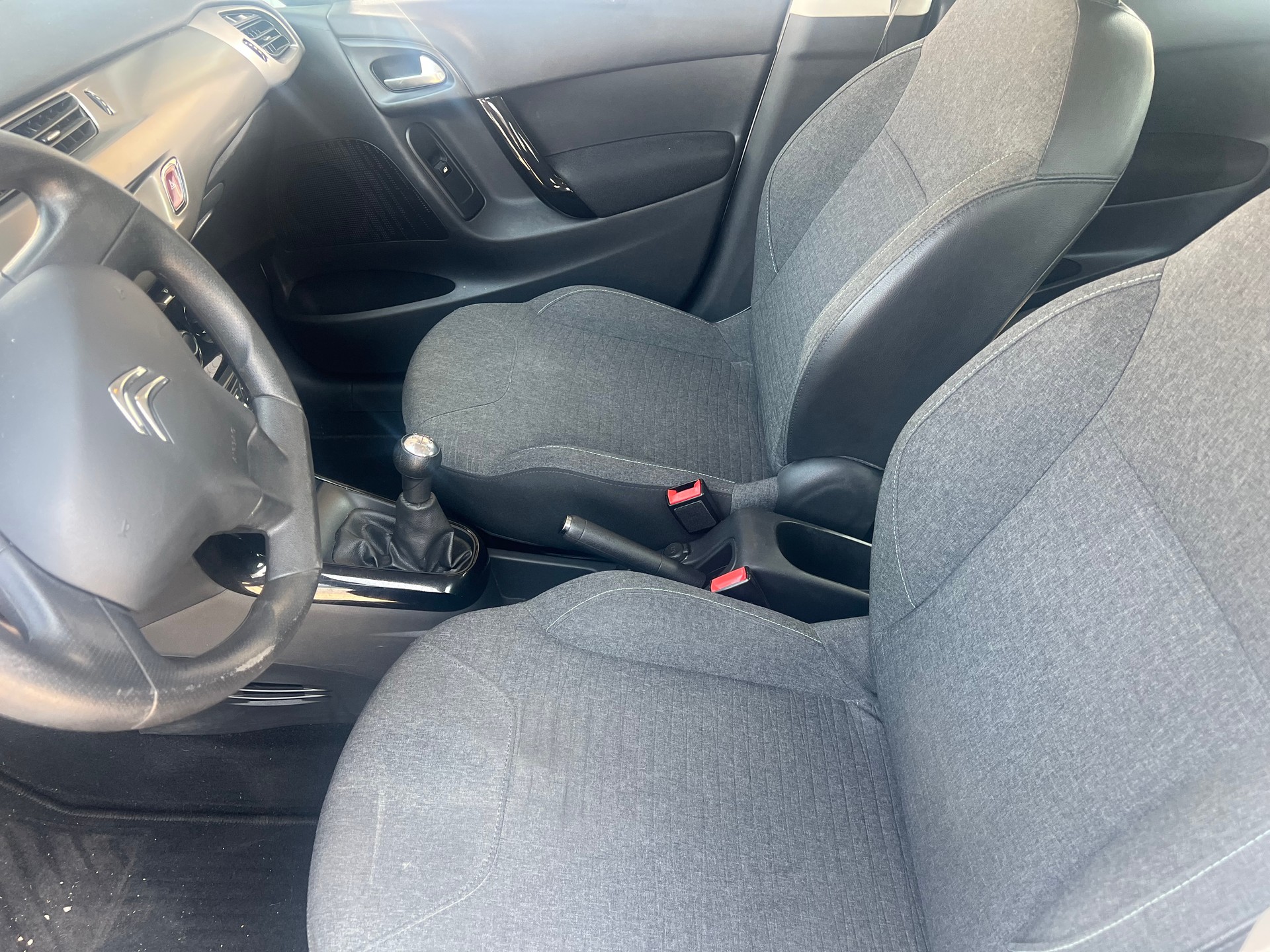 CITROEN C3 1.2i Séduction-image-5