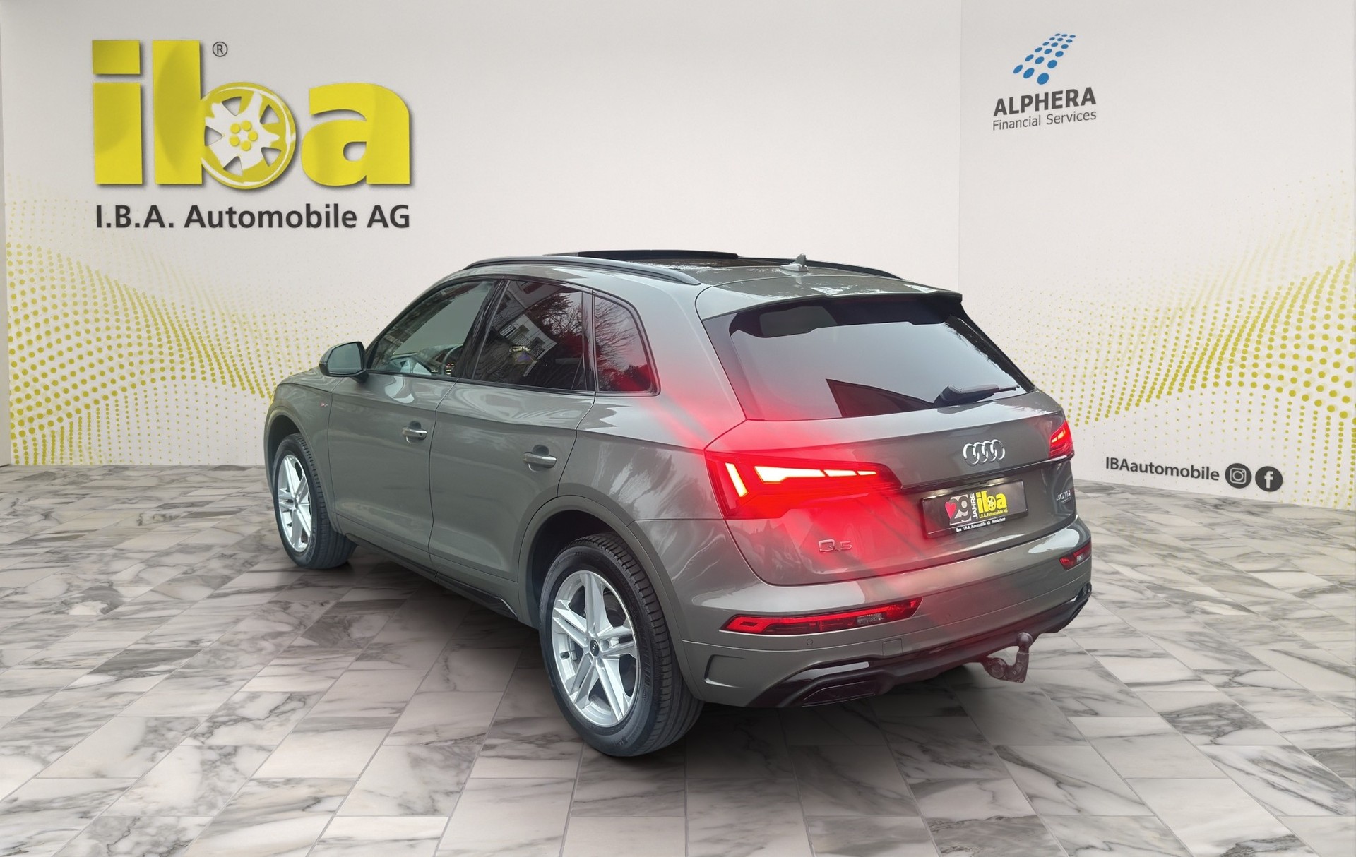 AUDI Q5 40 TDI S-Line quattro 4x4 AHK-showroom-element-2