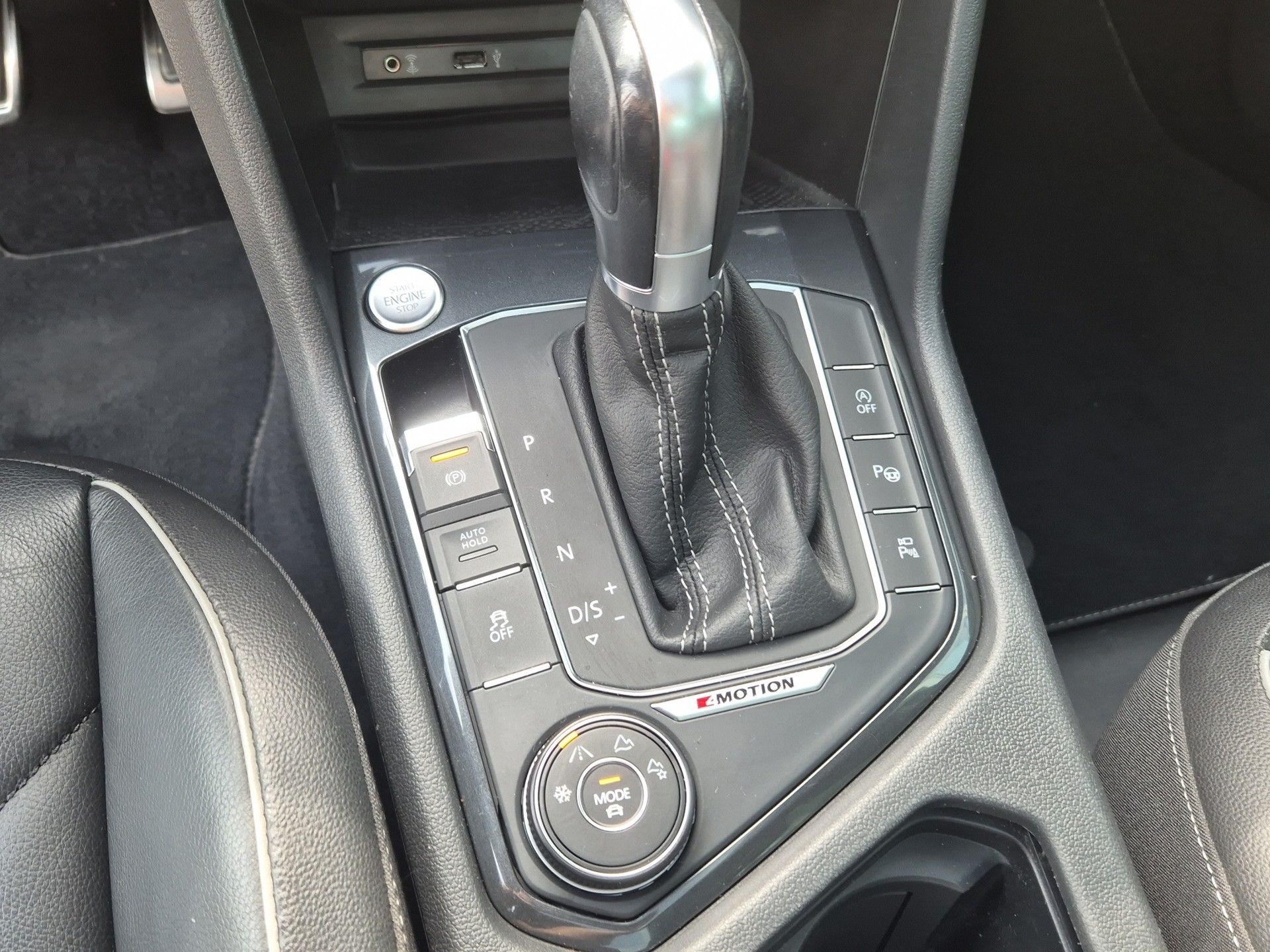 VW Tiguan 2.0 TDI SCR Highline 4Motion DSG-image-17