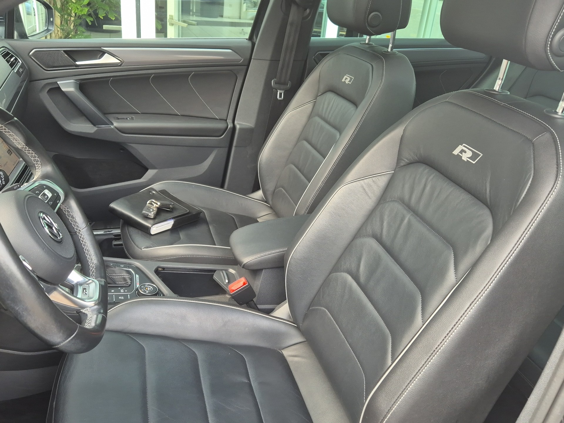 VW Tiguan 2.0 TDI SCR Highline 4Motion DSG-image-21