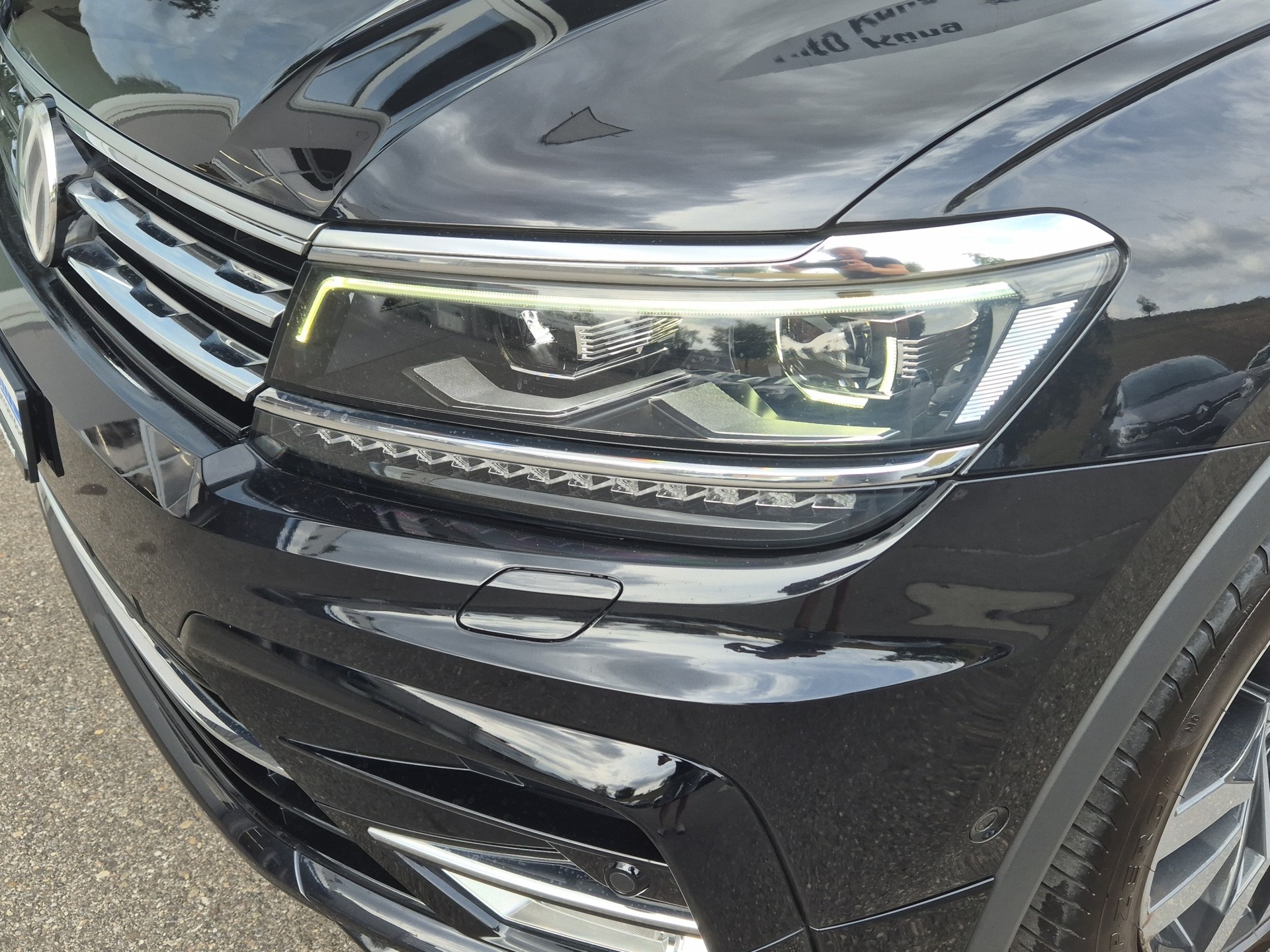 VW Tiguan 2.0 TDI SCR Highline 4Motion DSG-image-2