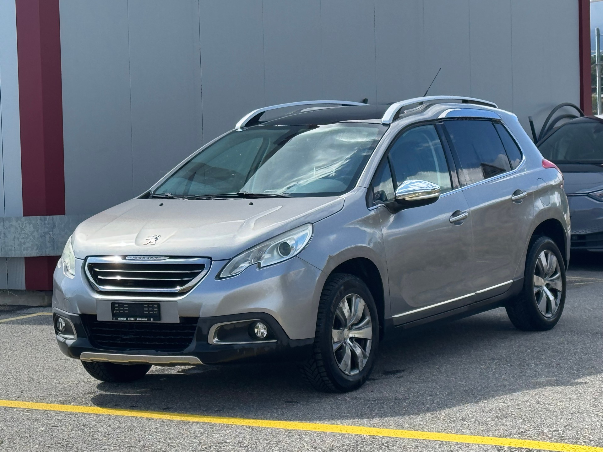 PEUGEOT 2008 1.6 VTI Allure-image-0
