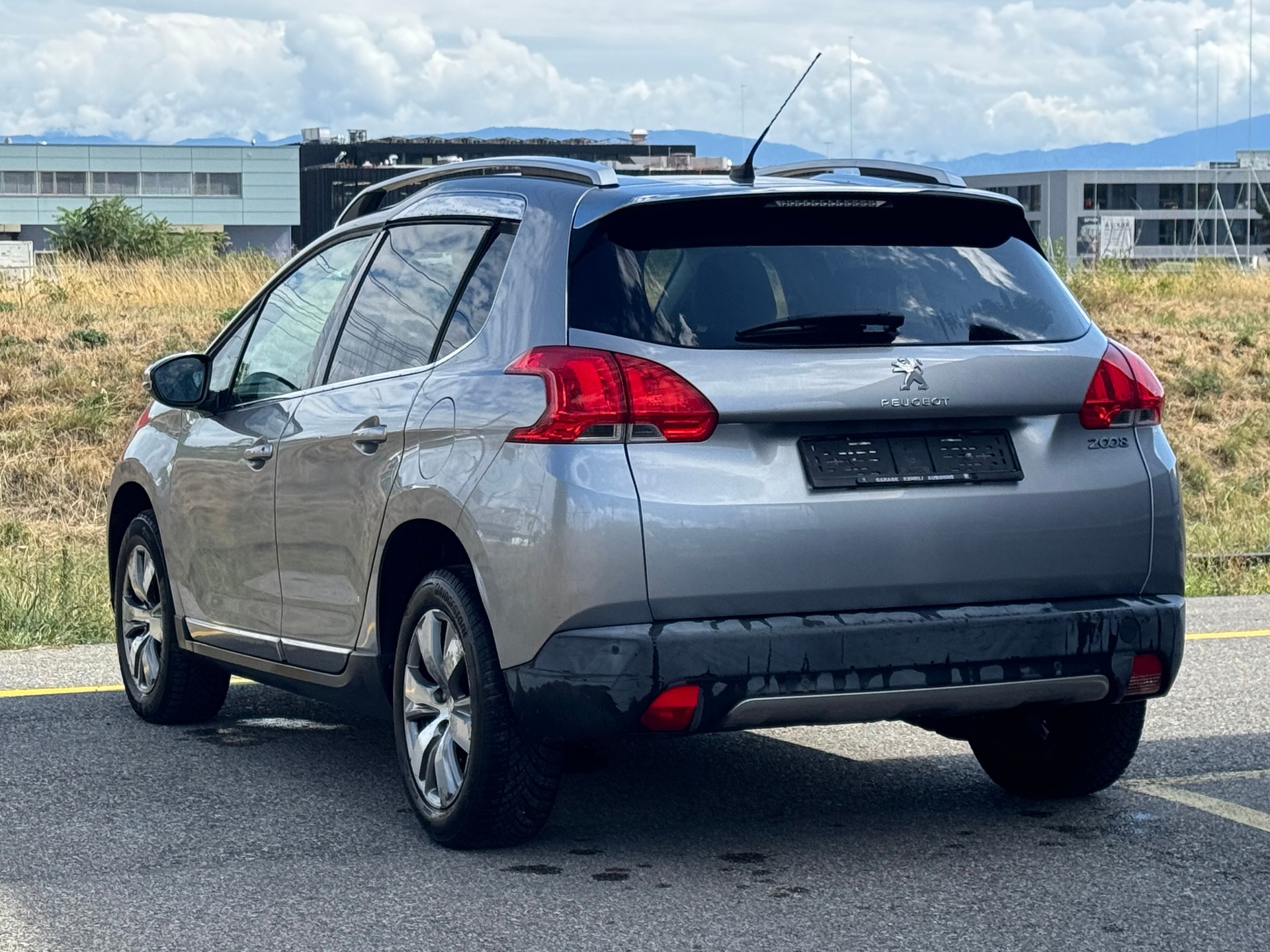 PEUGEOT 2008 1.6 VTI Allure-image-5