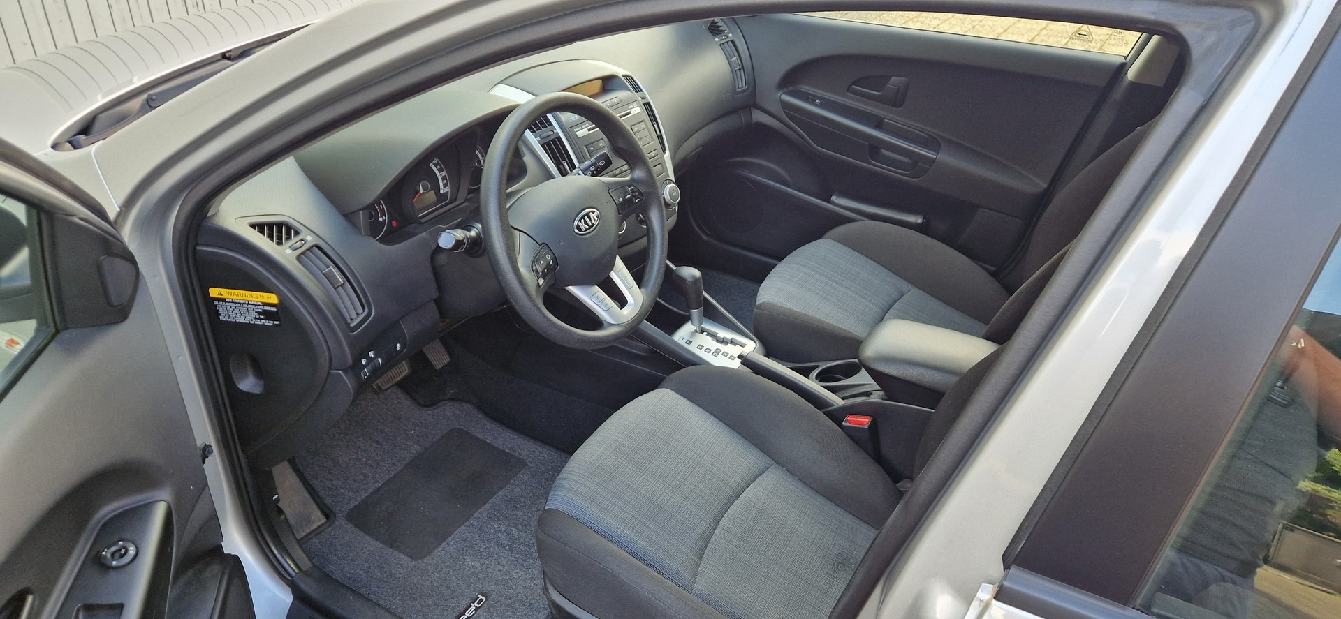 KIA 1.6 CVVT Seven-image-5