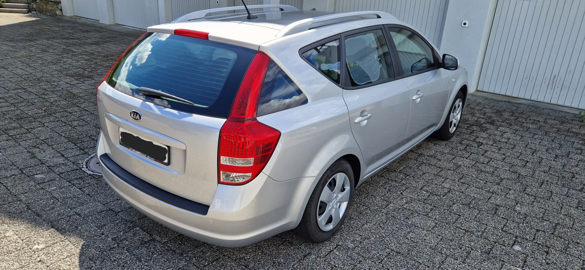 KIA 1.6 CVVT Seven-image-2