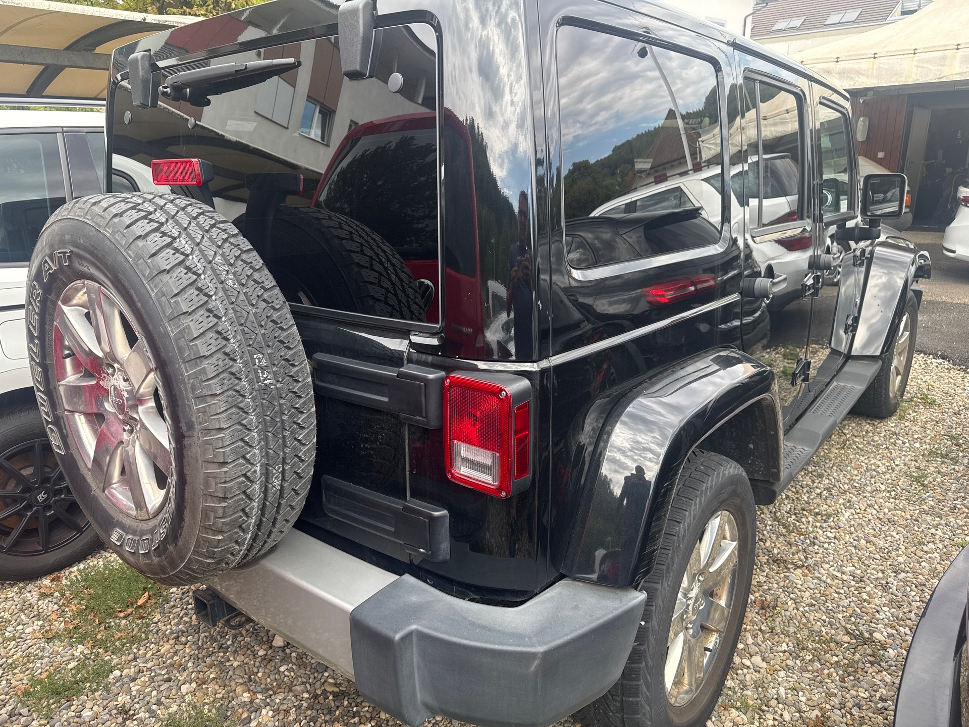JEEP JK 70th Anniversary 3.8-showroom-element-3
