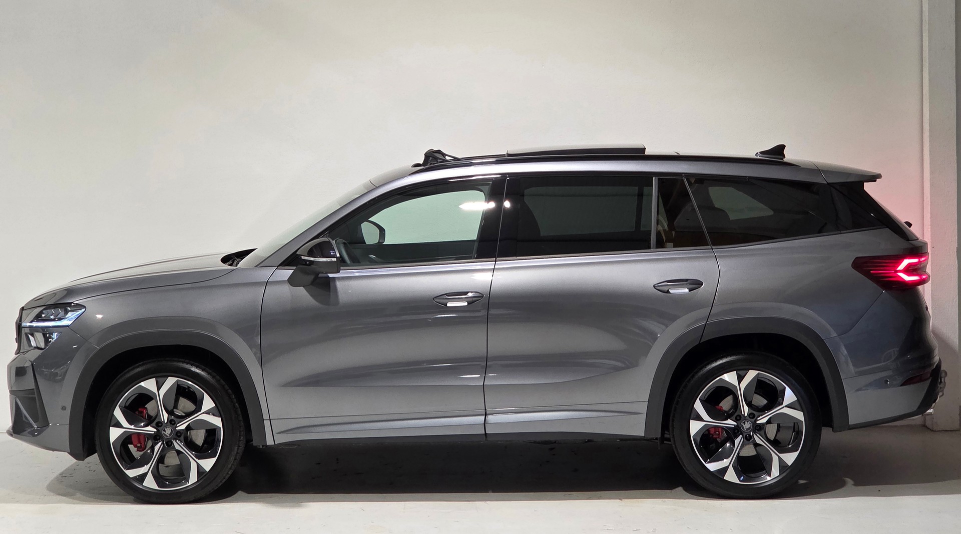 SKODA Kodiaq 2.0 TSI RS 4x4-image-1