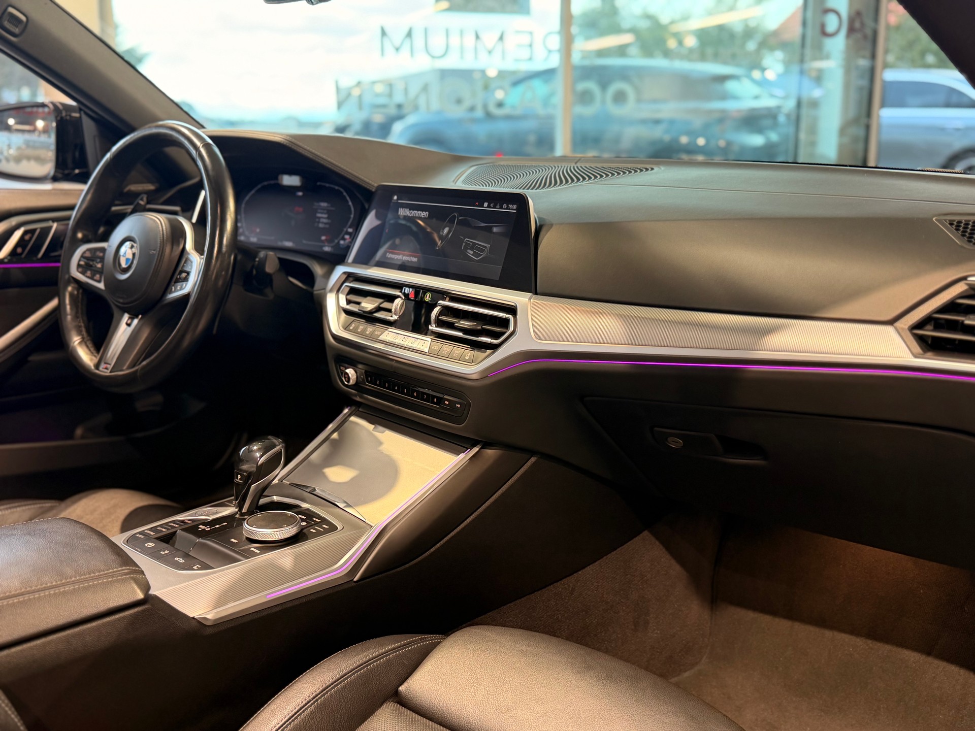BMW M440i xDrive 48V Cabriolet Steptronic-image-21
