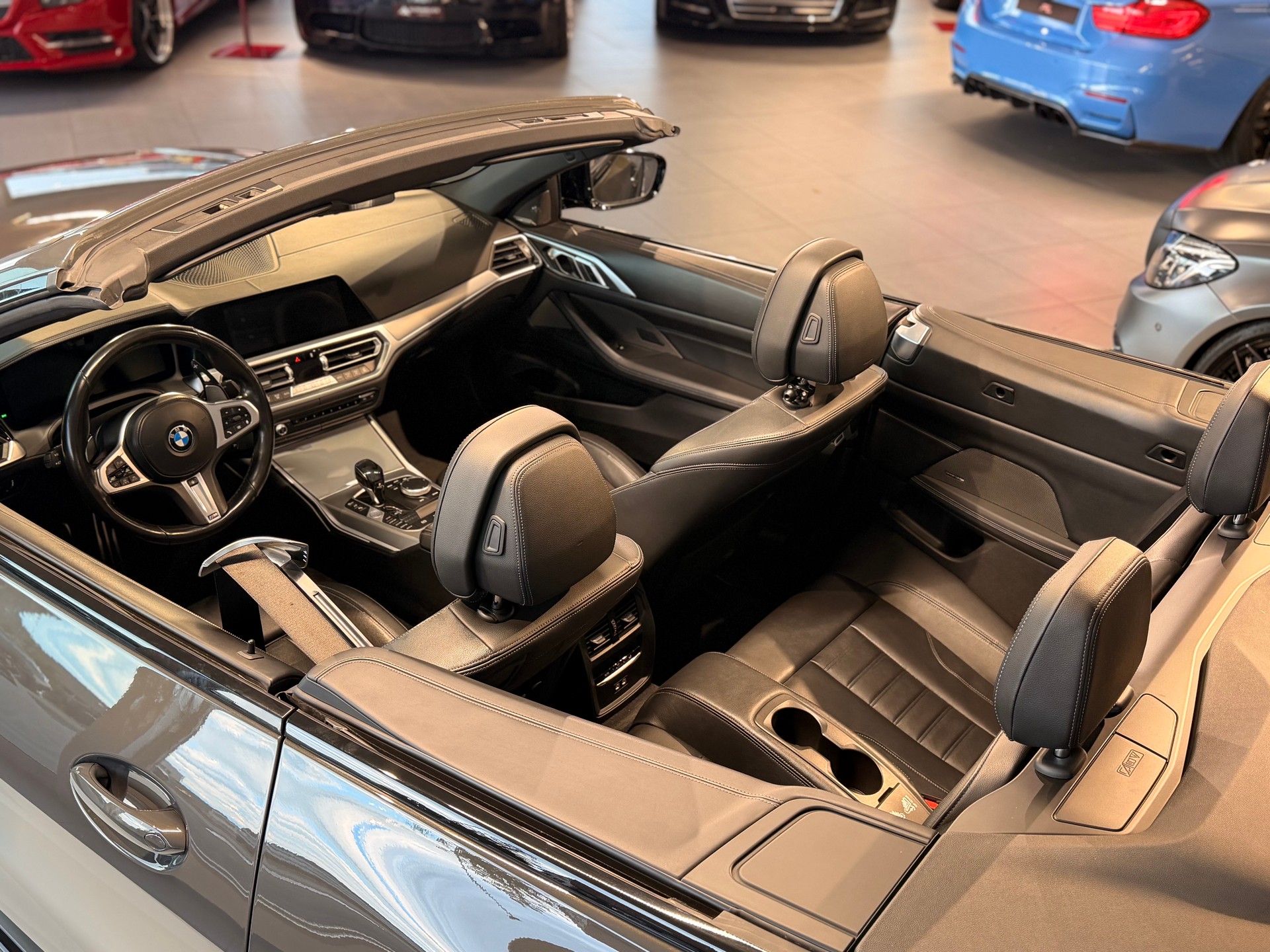BMW M440i xDrive 48V Cabriolet Steptronic-image-14