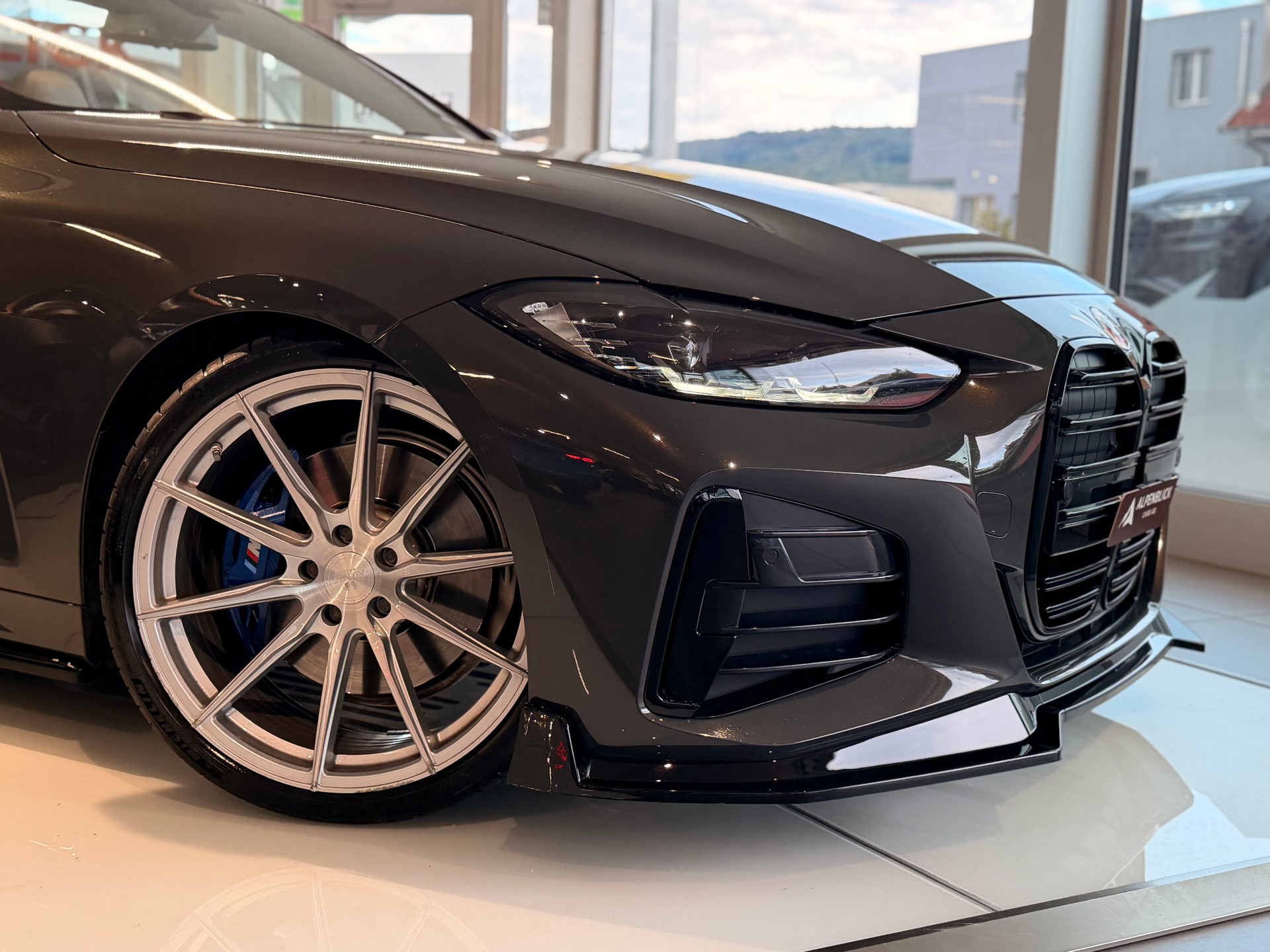 BMW M440i xDrive 48V Cabriolet Steptronic-image-2