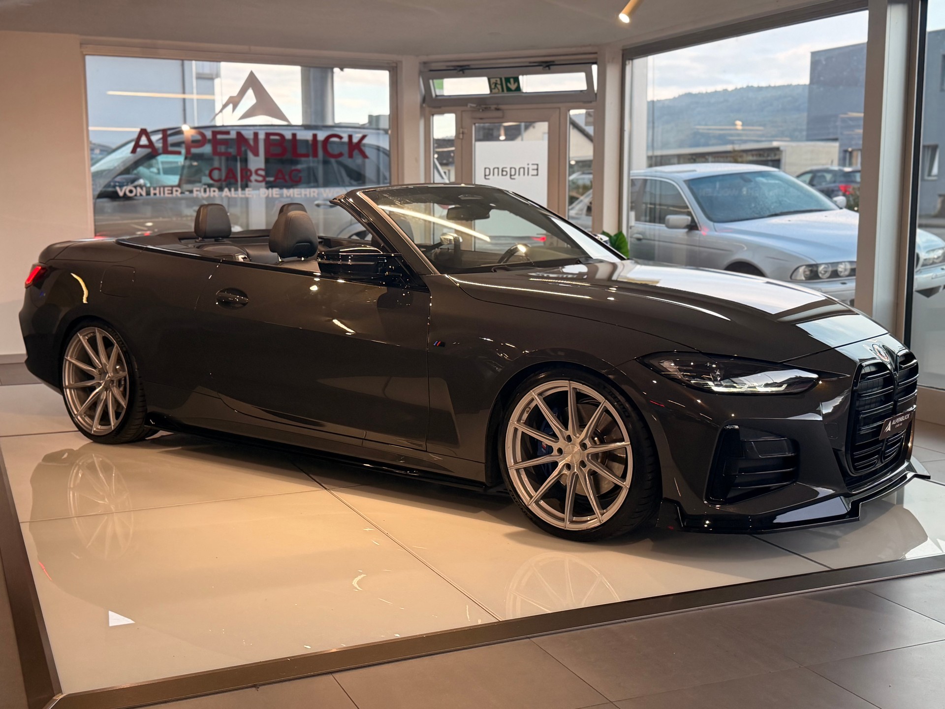 BMW M440i xDrive 48V Cabriolet Steptronic-image-4
