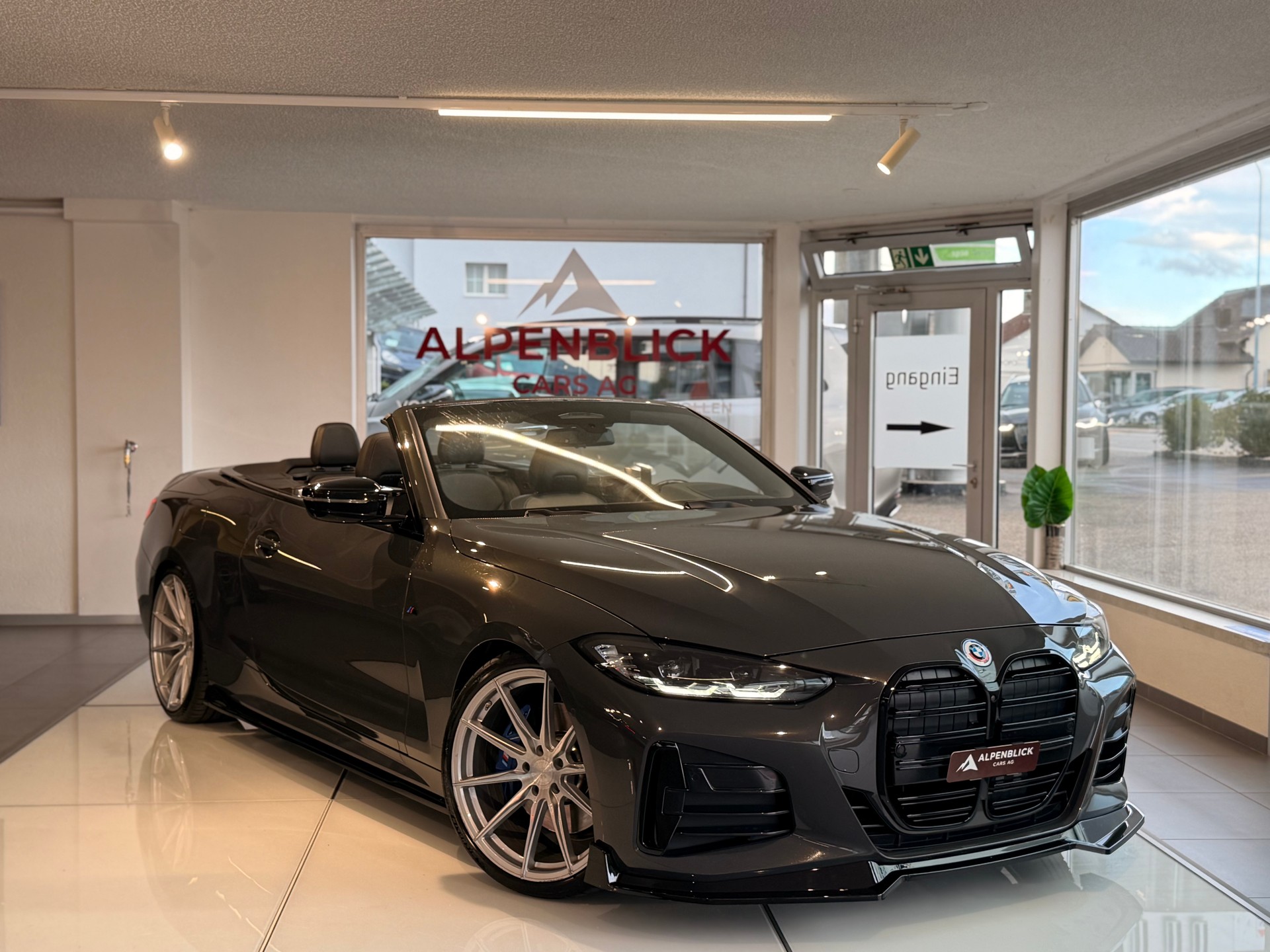 BMW M440i xDrive 48V Cabriolet Steptronic-image-0