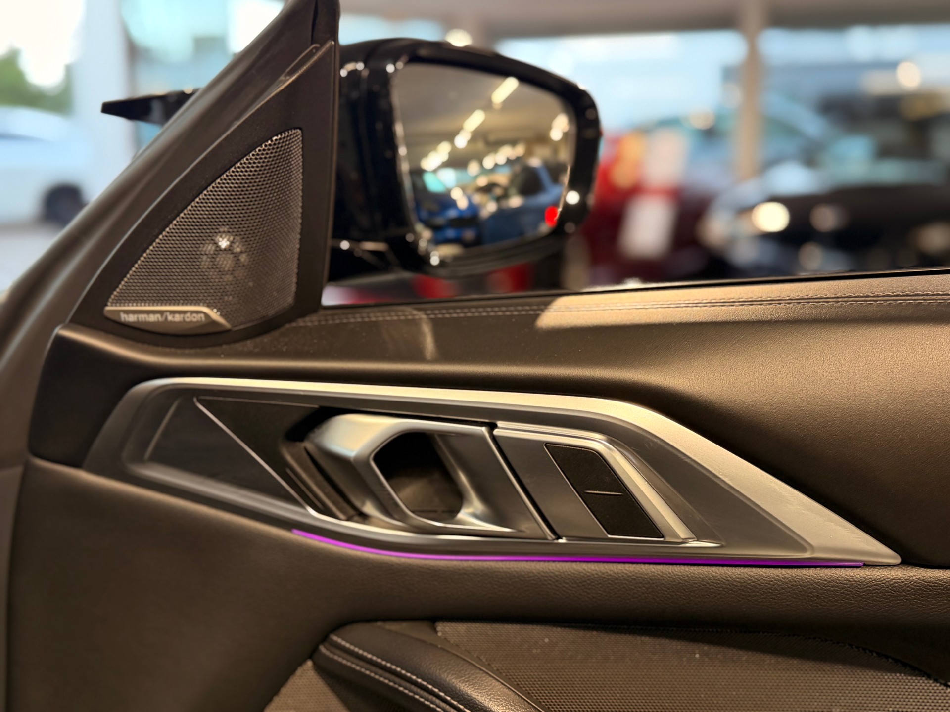 BMW M440i xDrive 48V Cabriolet Steptronic-image-24