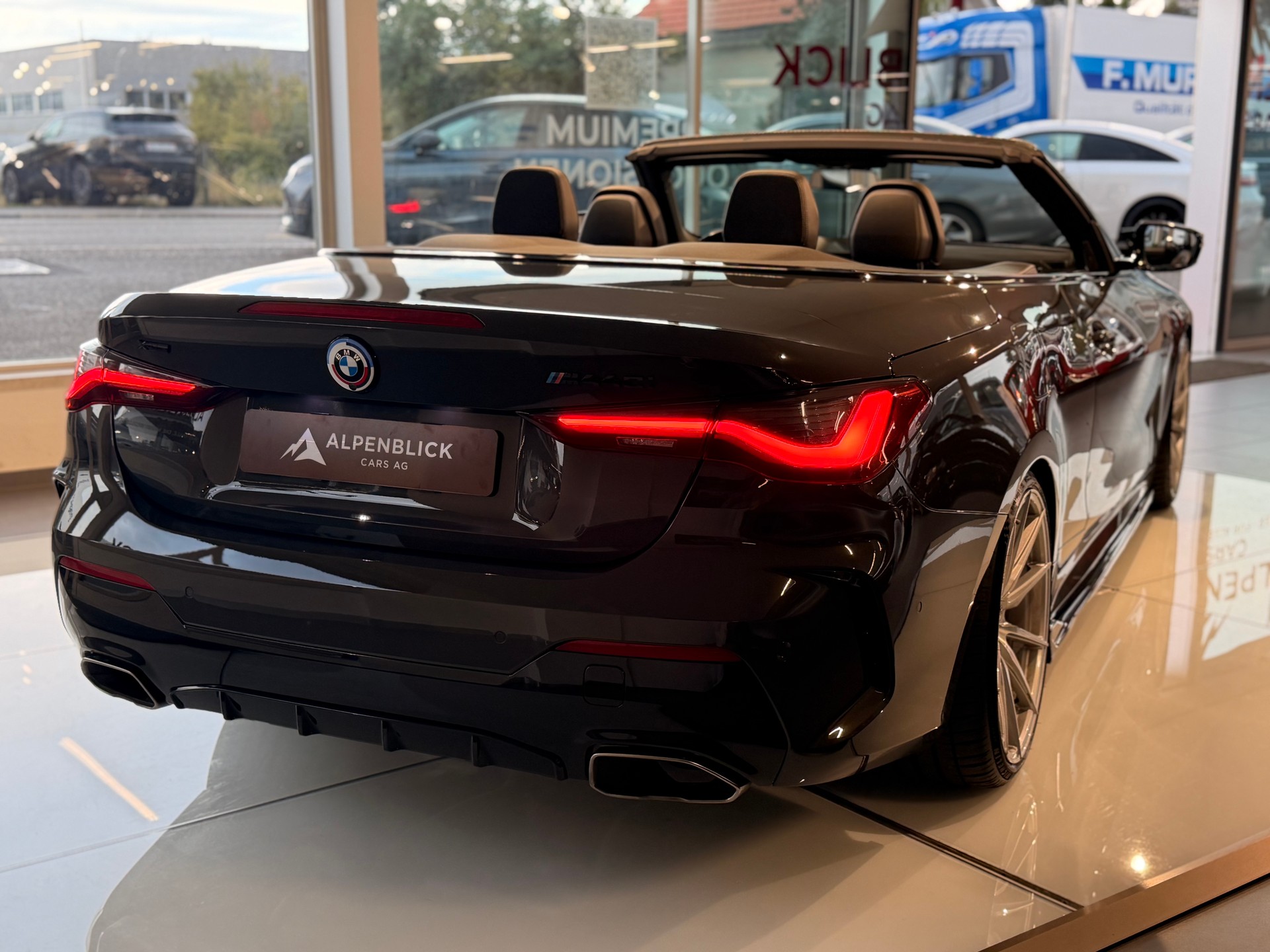 BMW M440i xDrive 48V Cabriolet Steptronic-image-8