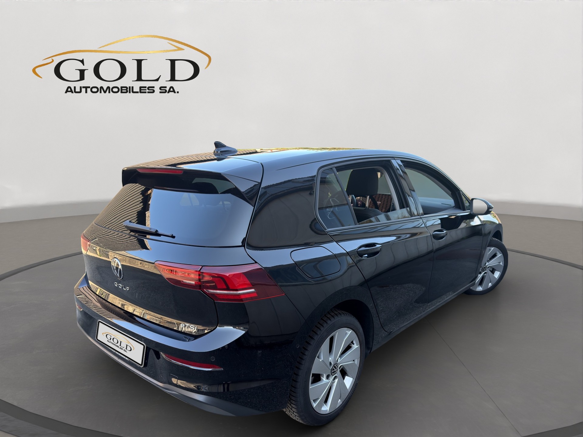 VW Golf 1.5 e TSI mHEV United DSG-image-1