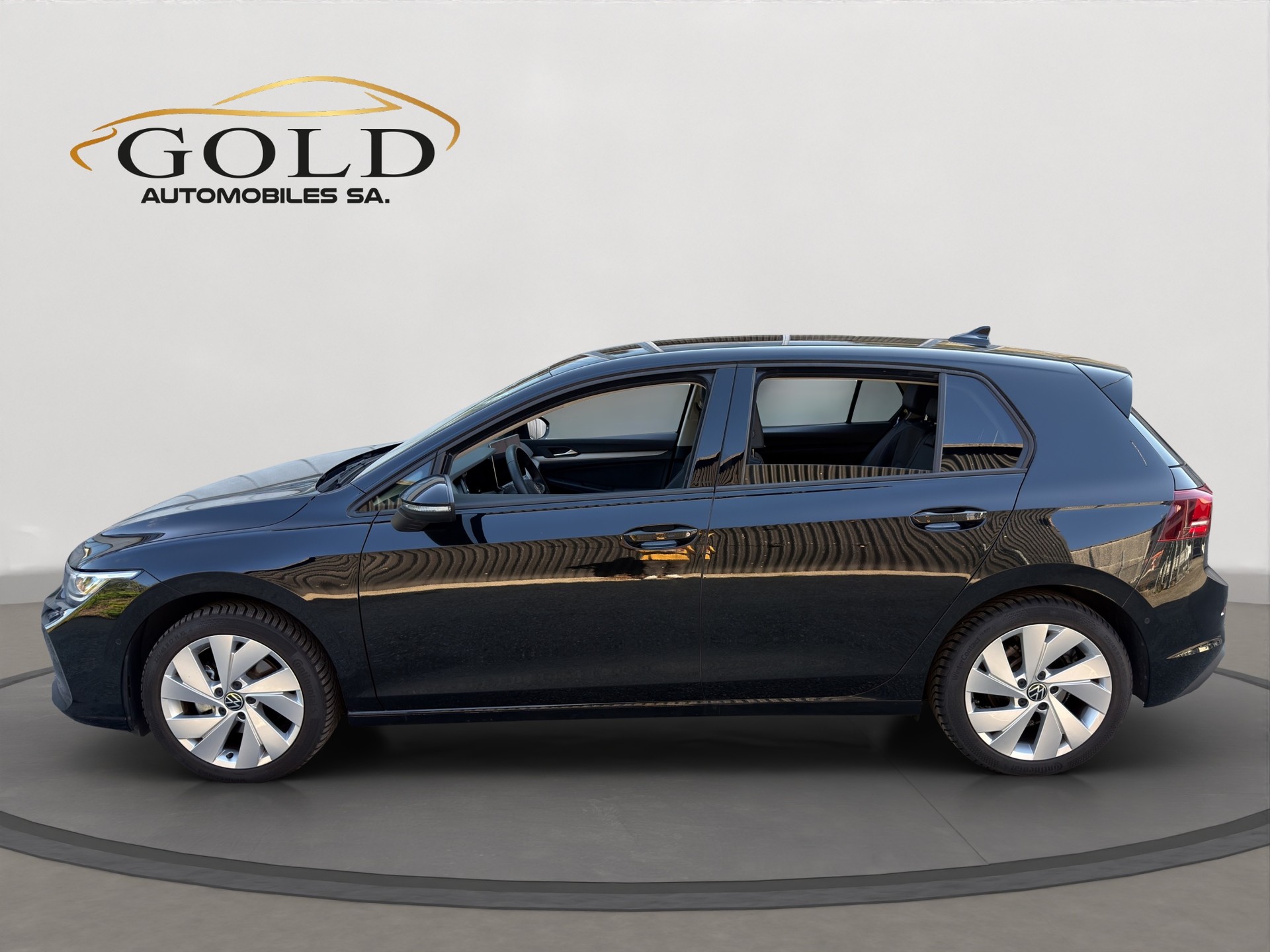 VW Golf 1.5 e TSI mHEV United DSG-image-9