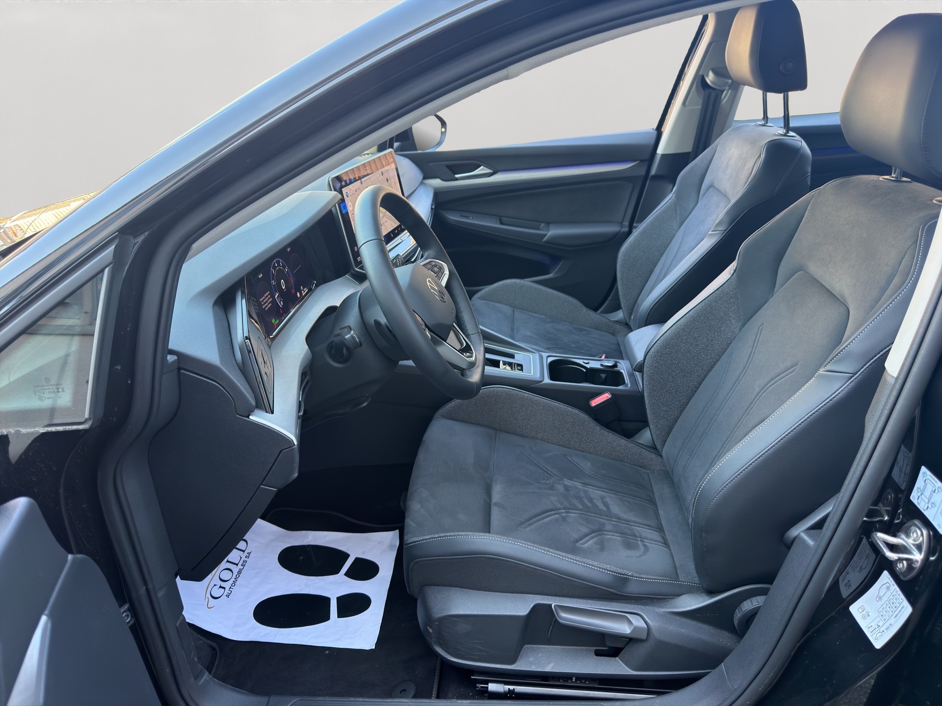 VW Golf 1.5 e TSI mHEV United DSG-image-3