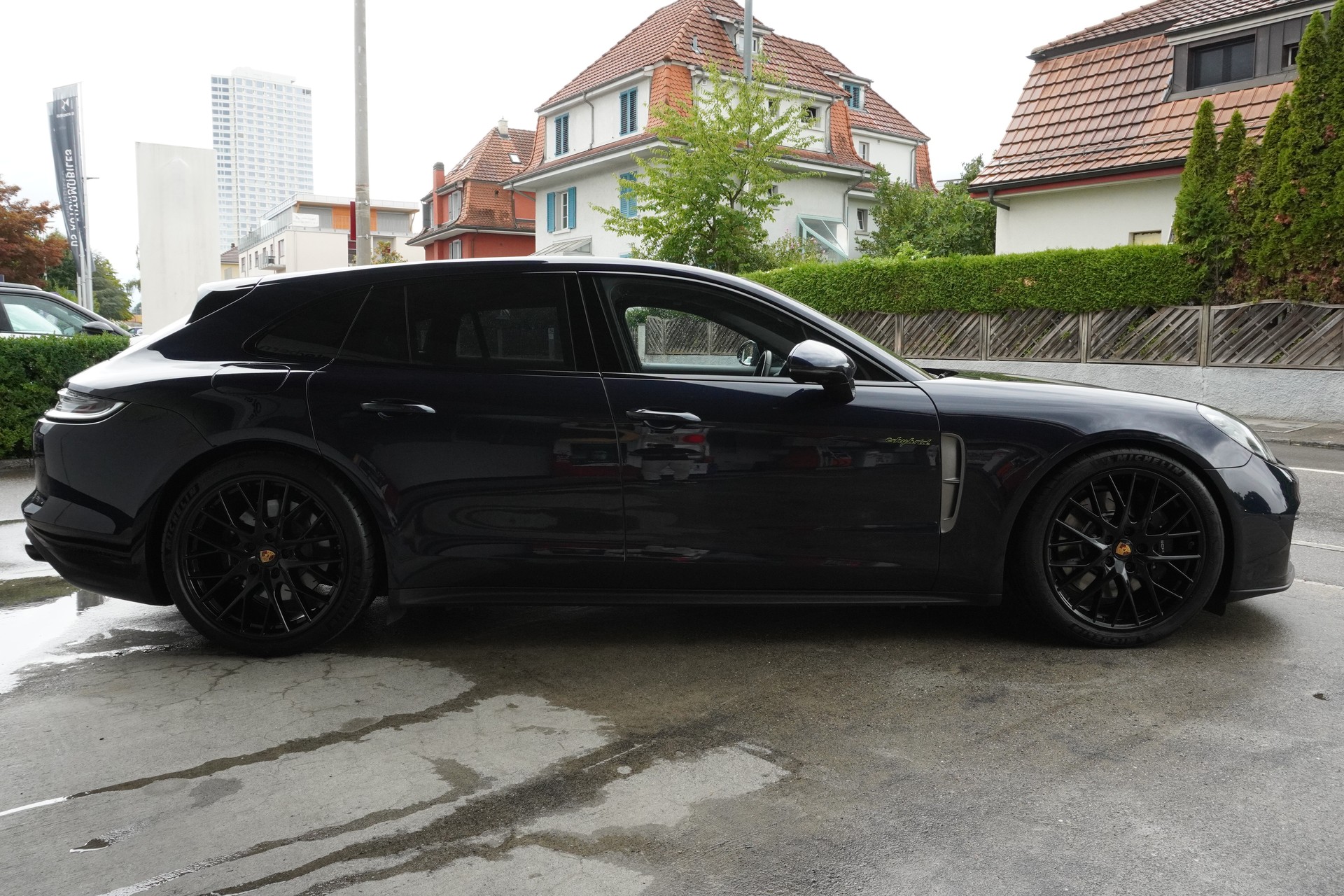 PORSCHE Panamera 4S E-Hybrid PDK-image-4