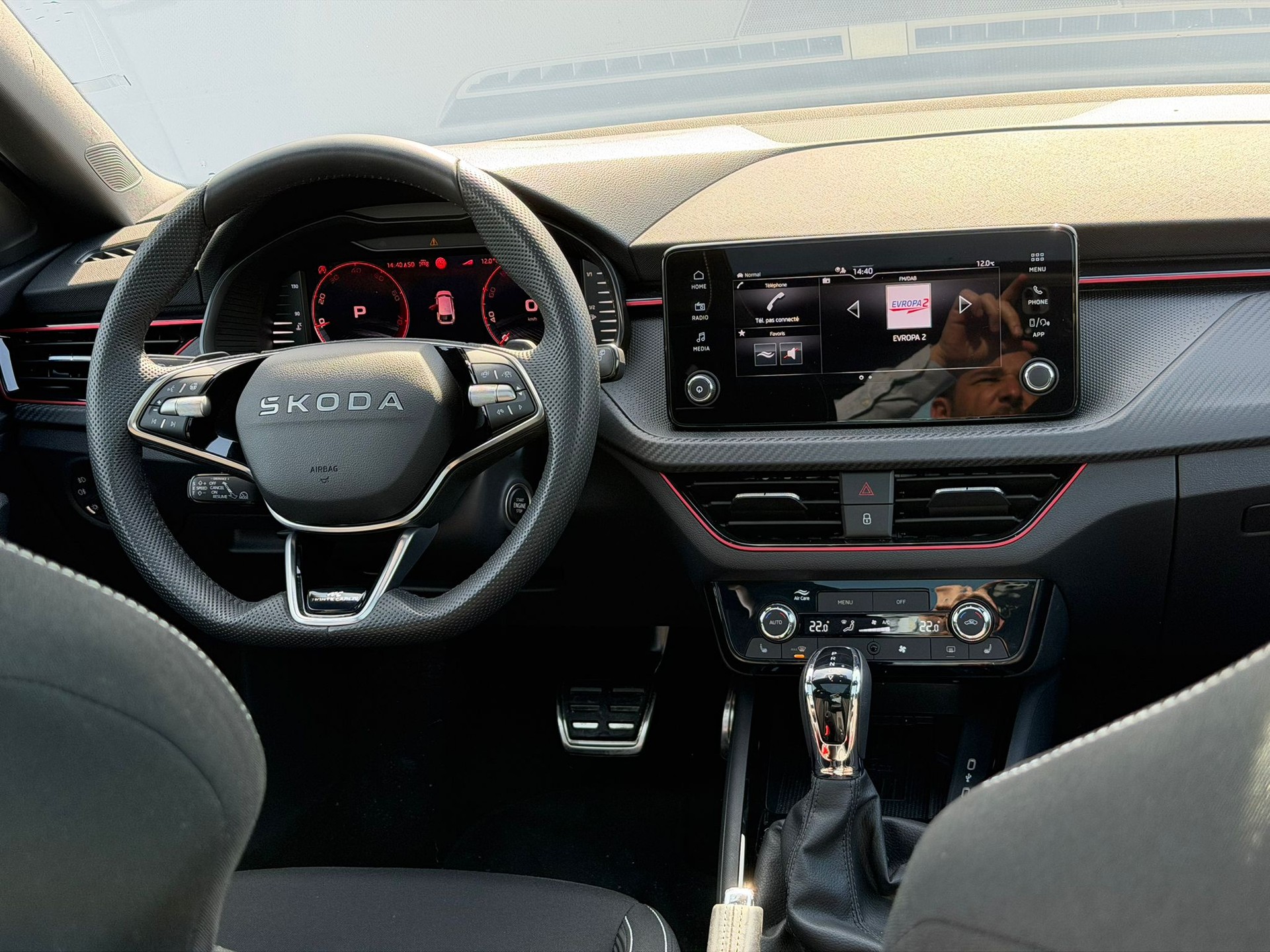 SKODA Scala 1.5 TSI Monte Carlo DSG-image-10