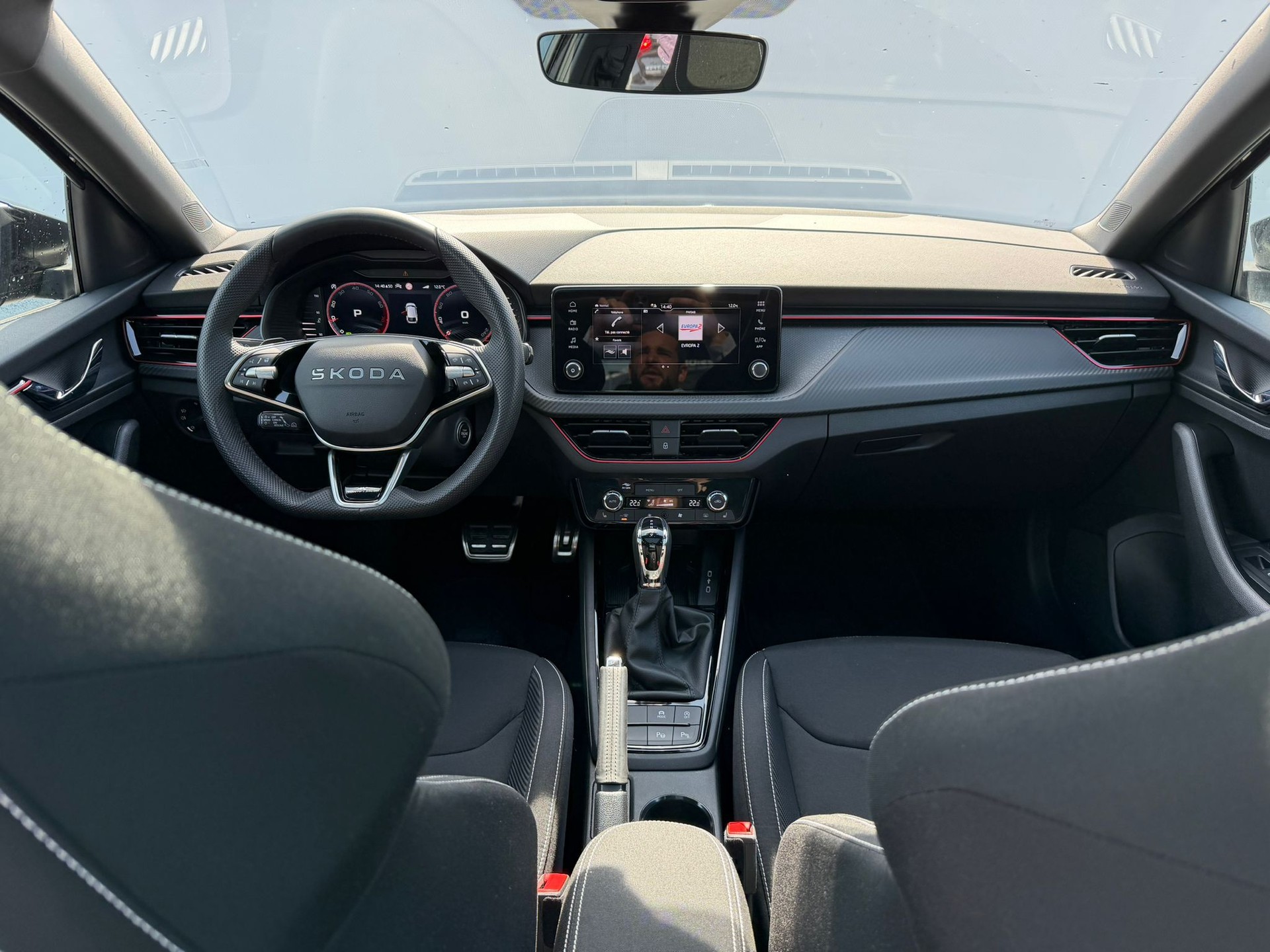 SKODA Scala 1.5 TSI Monte Carlo DSG-image-8