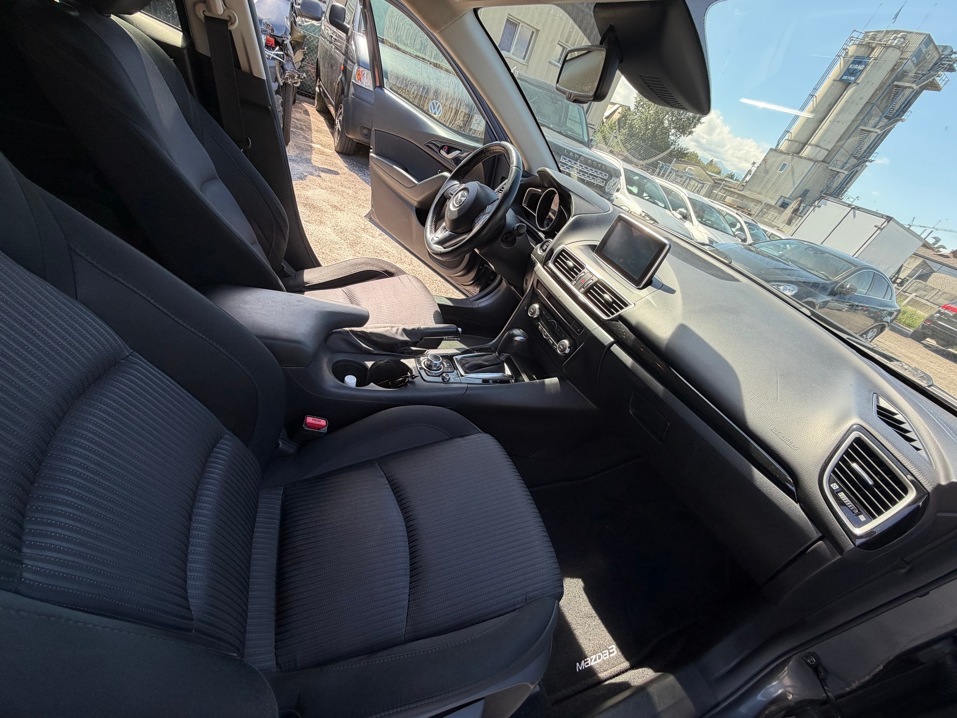 MAZDA 3 1.5 16V CD Revolution Activematic-image-4