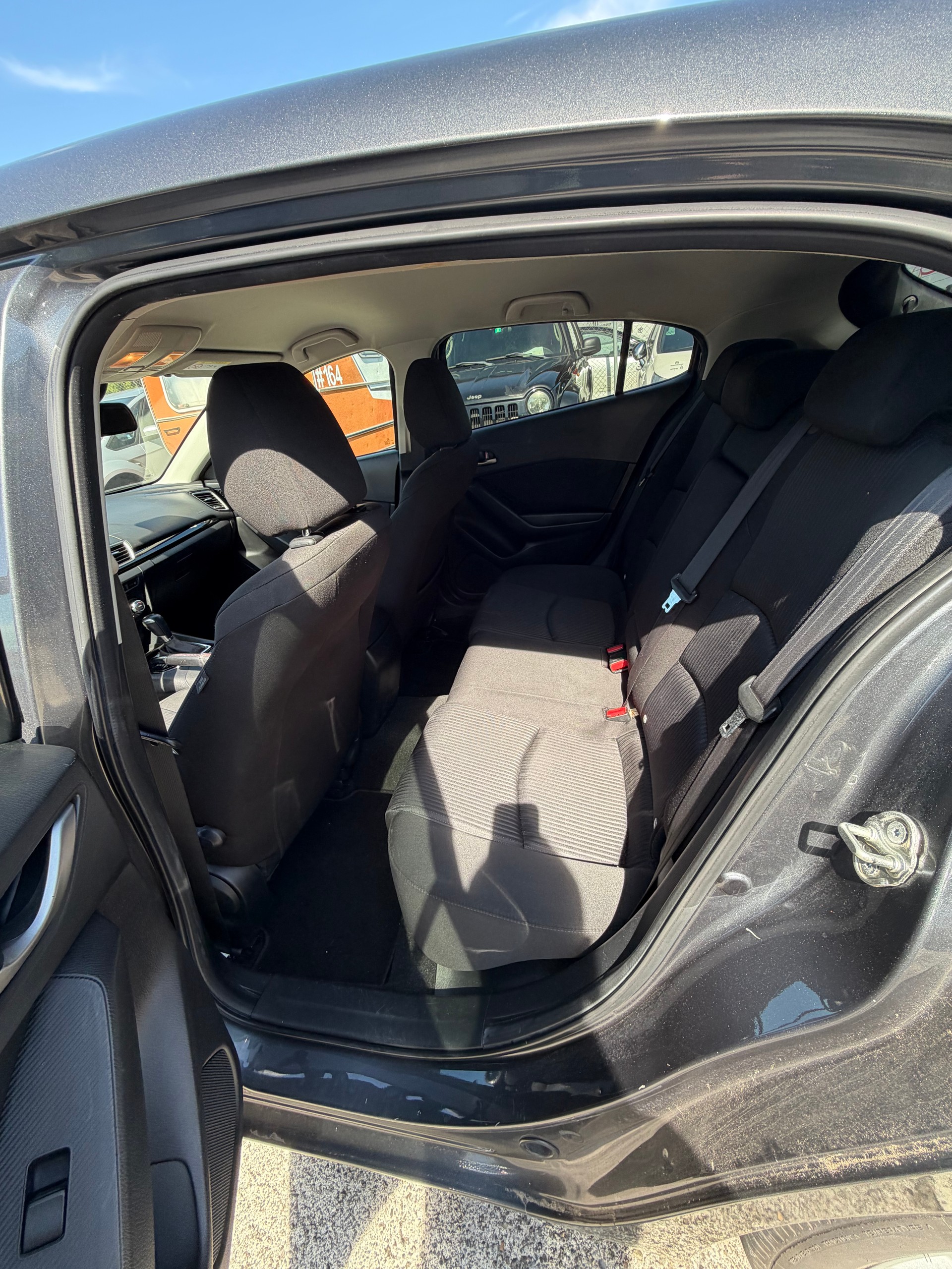 MAZDA 3 1.5 16V CD Revolution Activematic-image-2