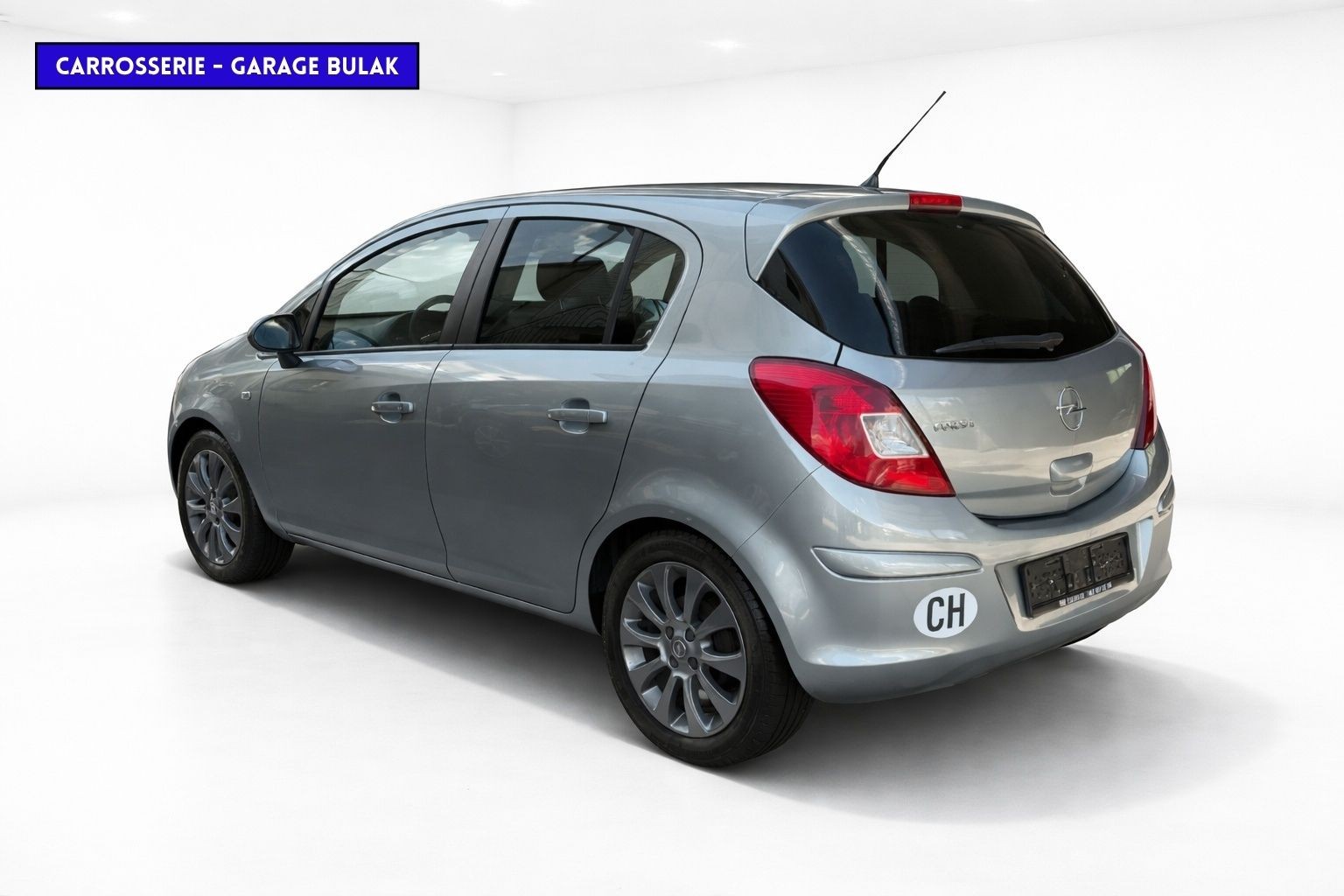 OPEL Corsa 1.4 TP Anniversary-image-3