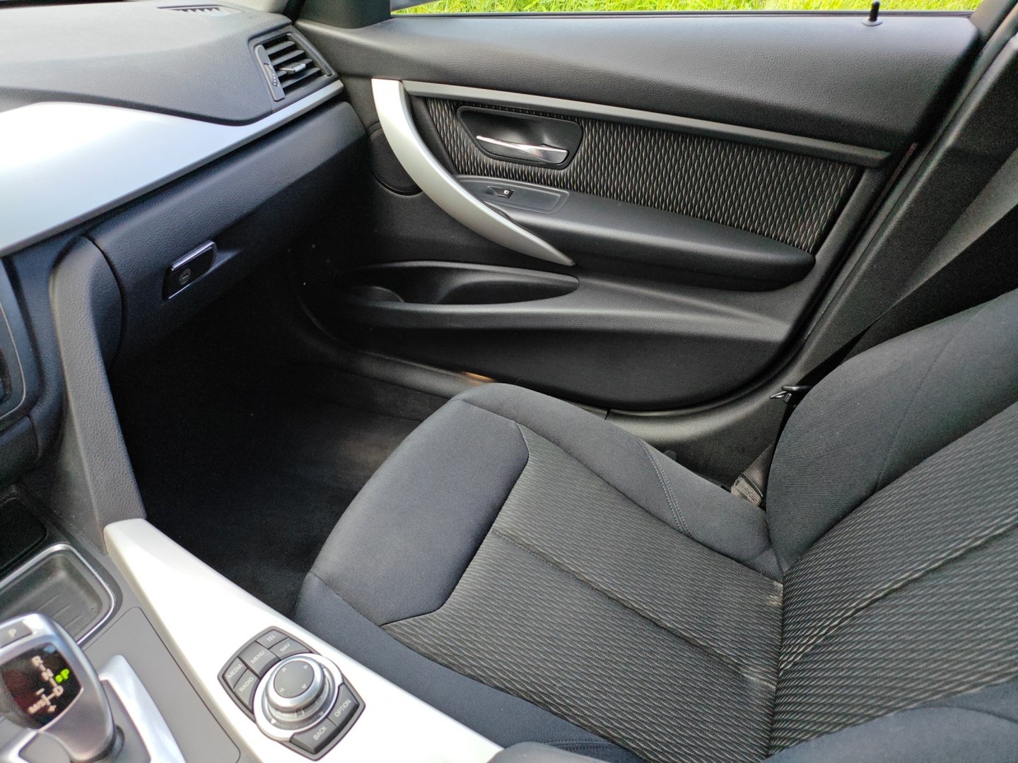 BMW 320i xDrive Steptronic – 184 ch – ACC, PDC, 6,5 l/100 km [Expertisé + Garantie 12 mois]-image-14