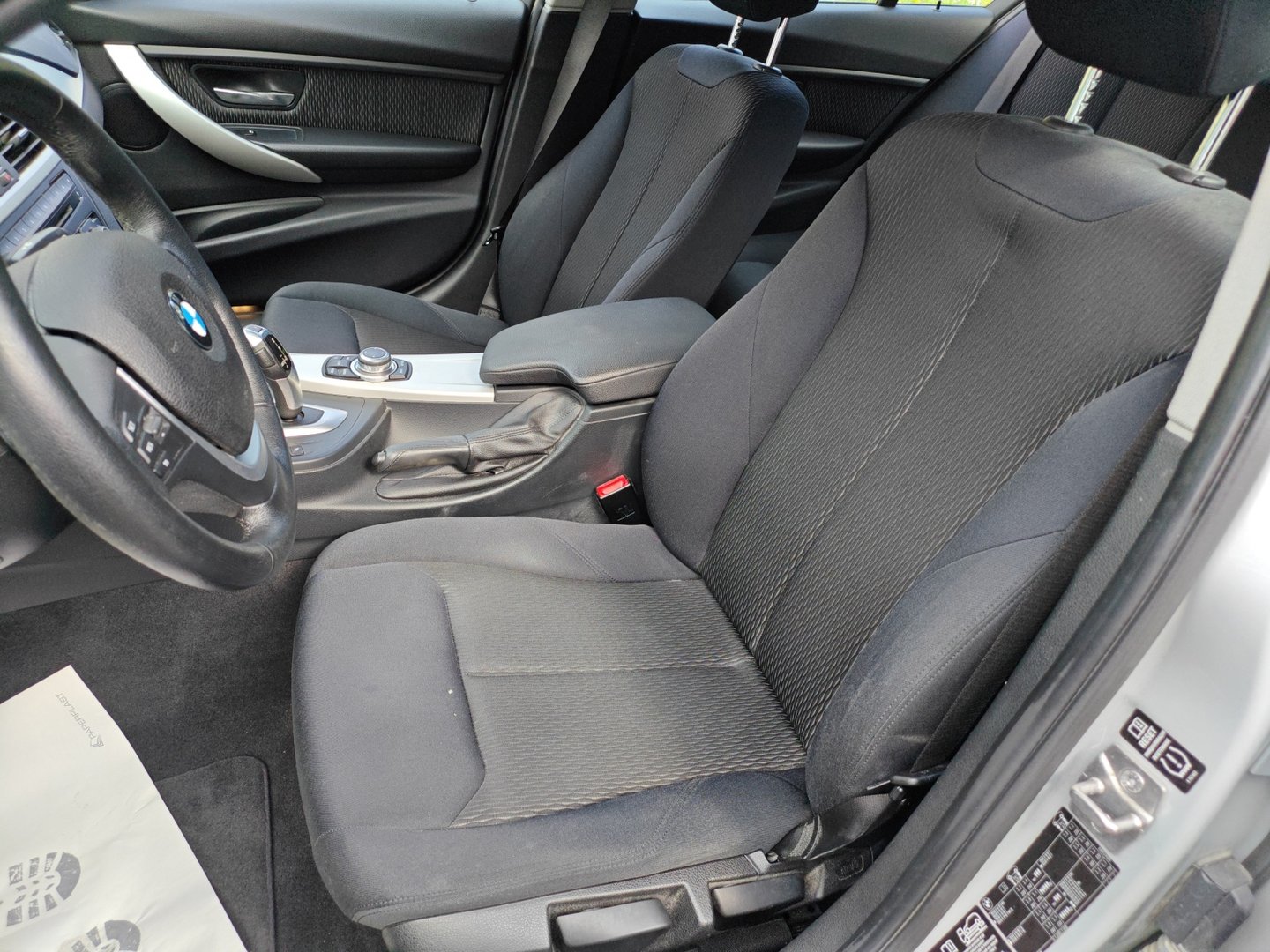 BMW 320i xDrive Steptronic – 184 ch – ACC, PDC, 6,5 l/100 km [Expertisé + Garantie 12 mois]-image-12