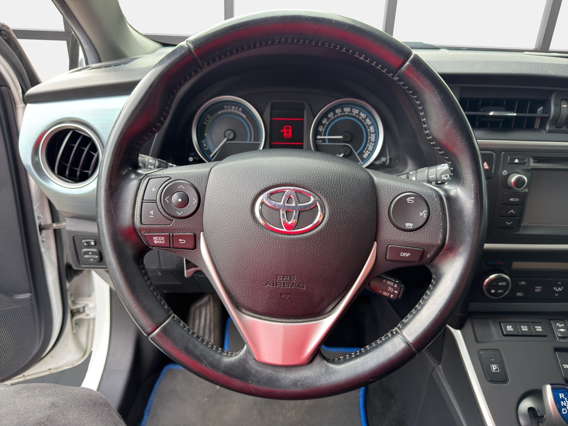 TOYOTA Auris Touring Sports 1.8 16V HSD Linea Luna-image-13