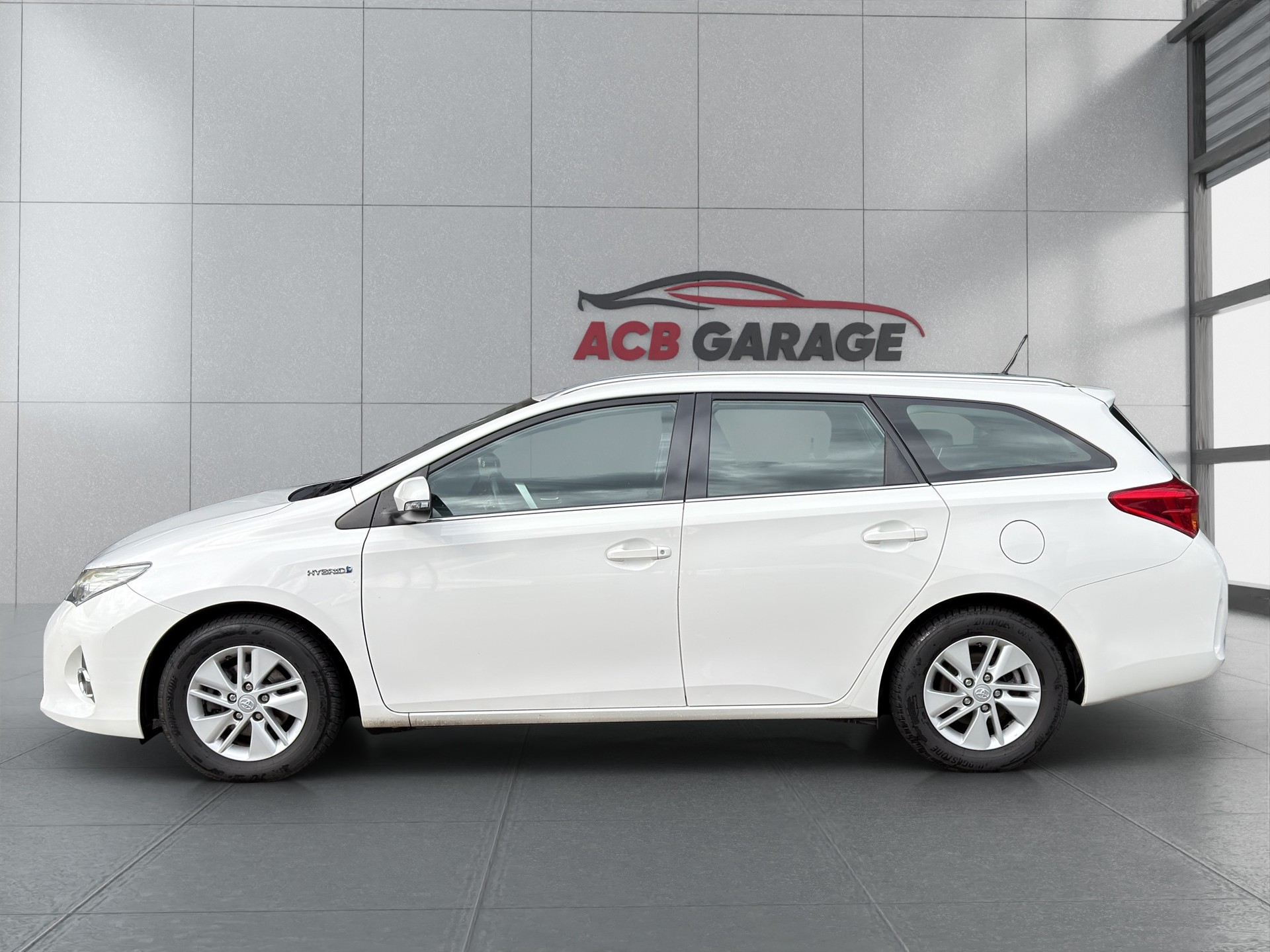 TOYOTA Auris Touring Sports 1.8 16V HSD Linea Luna-image-7